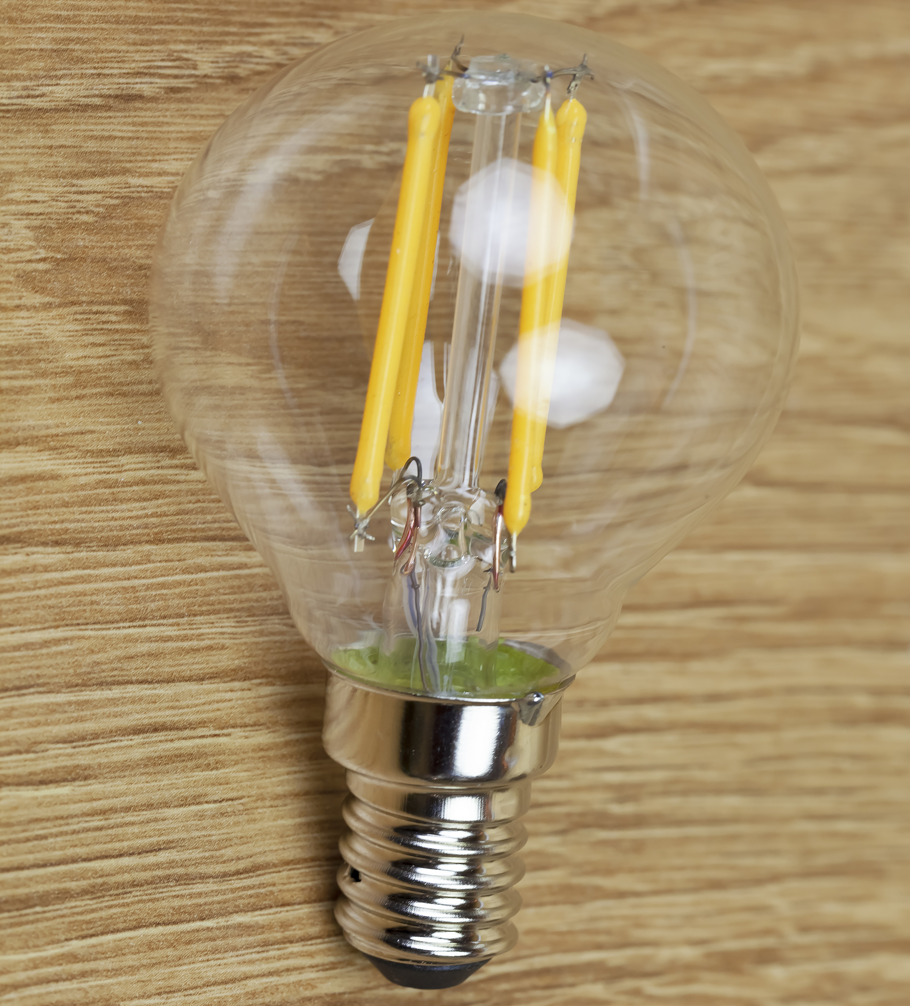 请分析信濠光电这只股票的投资价值、优势、劣势并生成一份投资分析报告