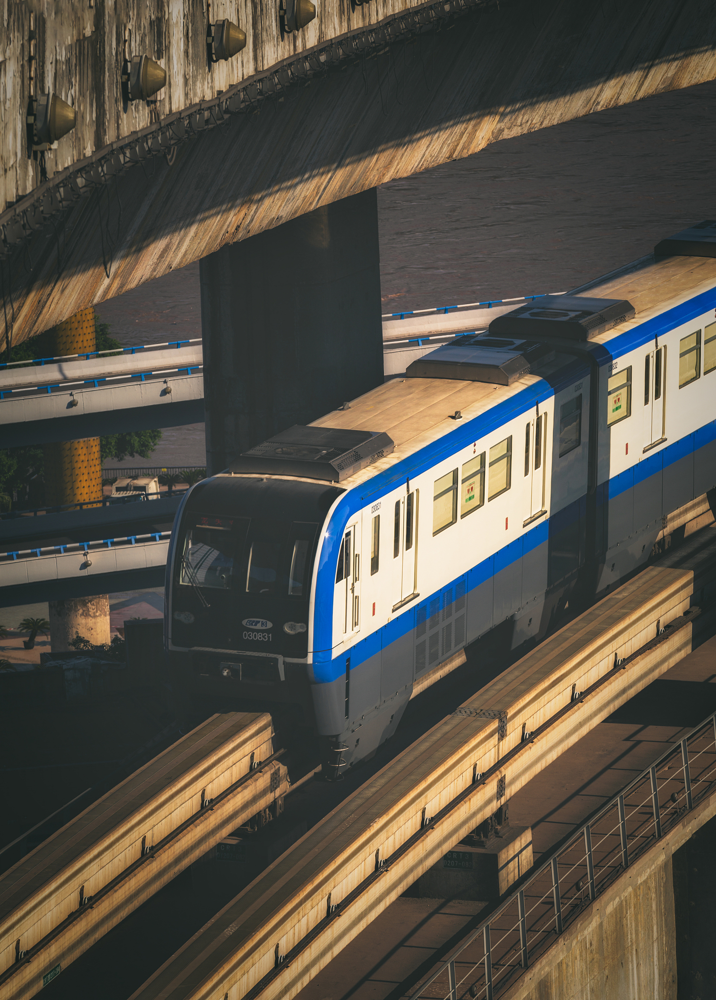 重庆轻轨学校就业推荐：西南交大、重庆交大、重庆工程职院