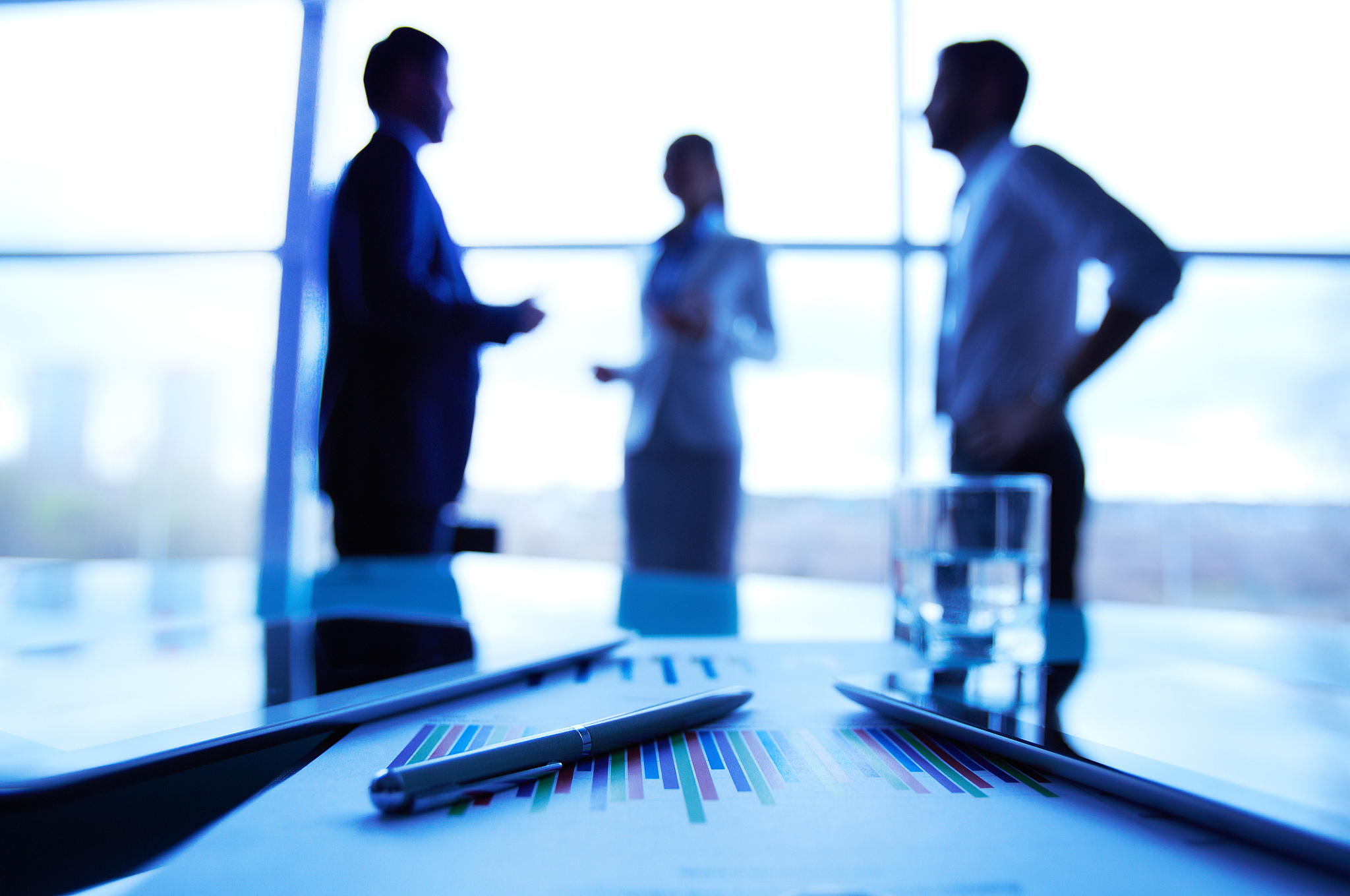 大学毕业生的抉择：高薪国际律所 VS 自由本地事务所