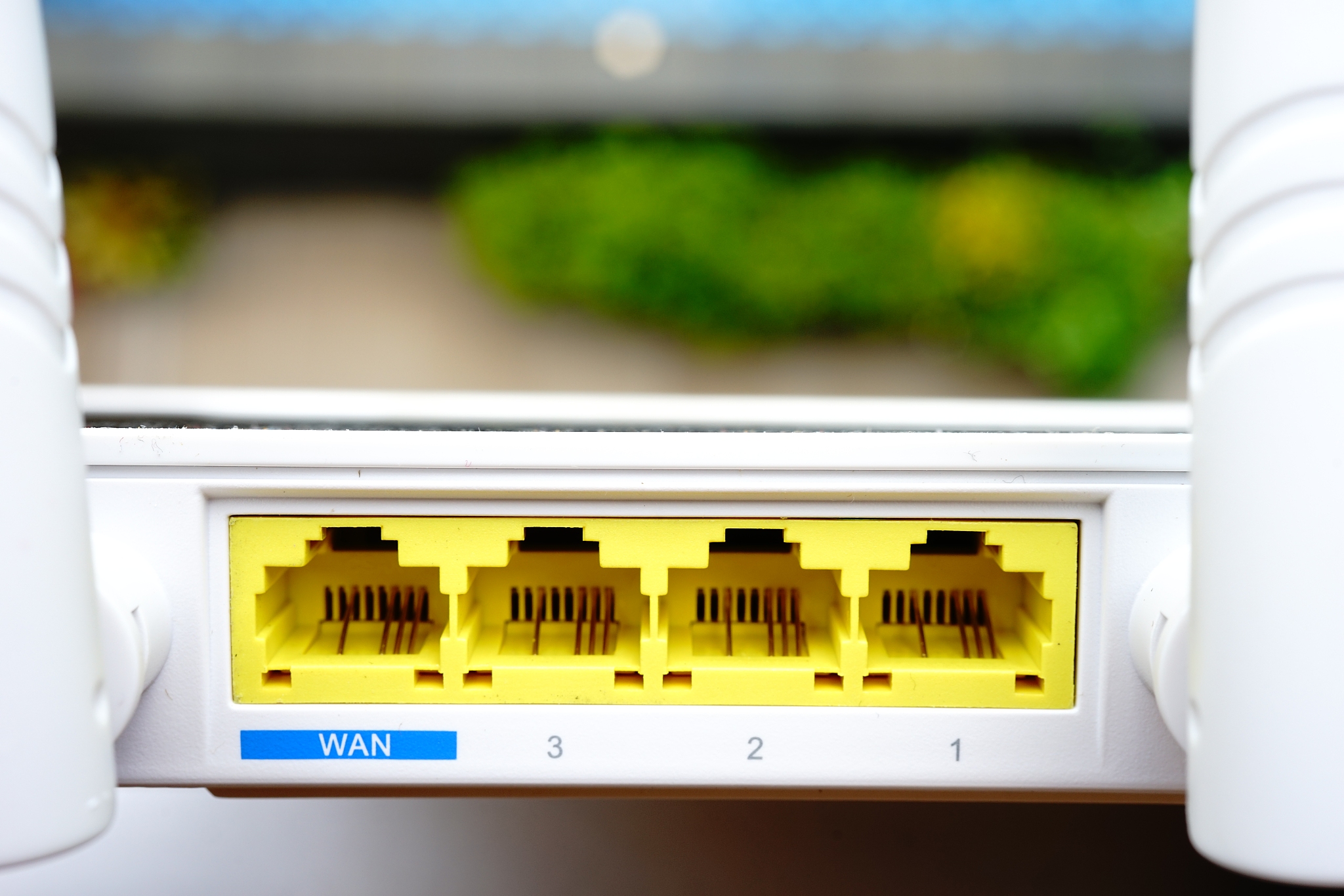 wifi router connection plug for connected to the computer networ