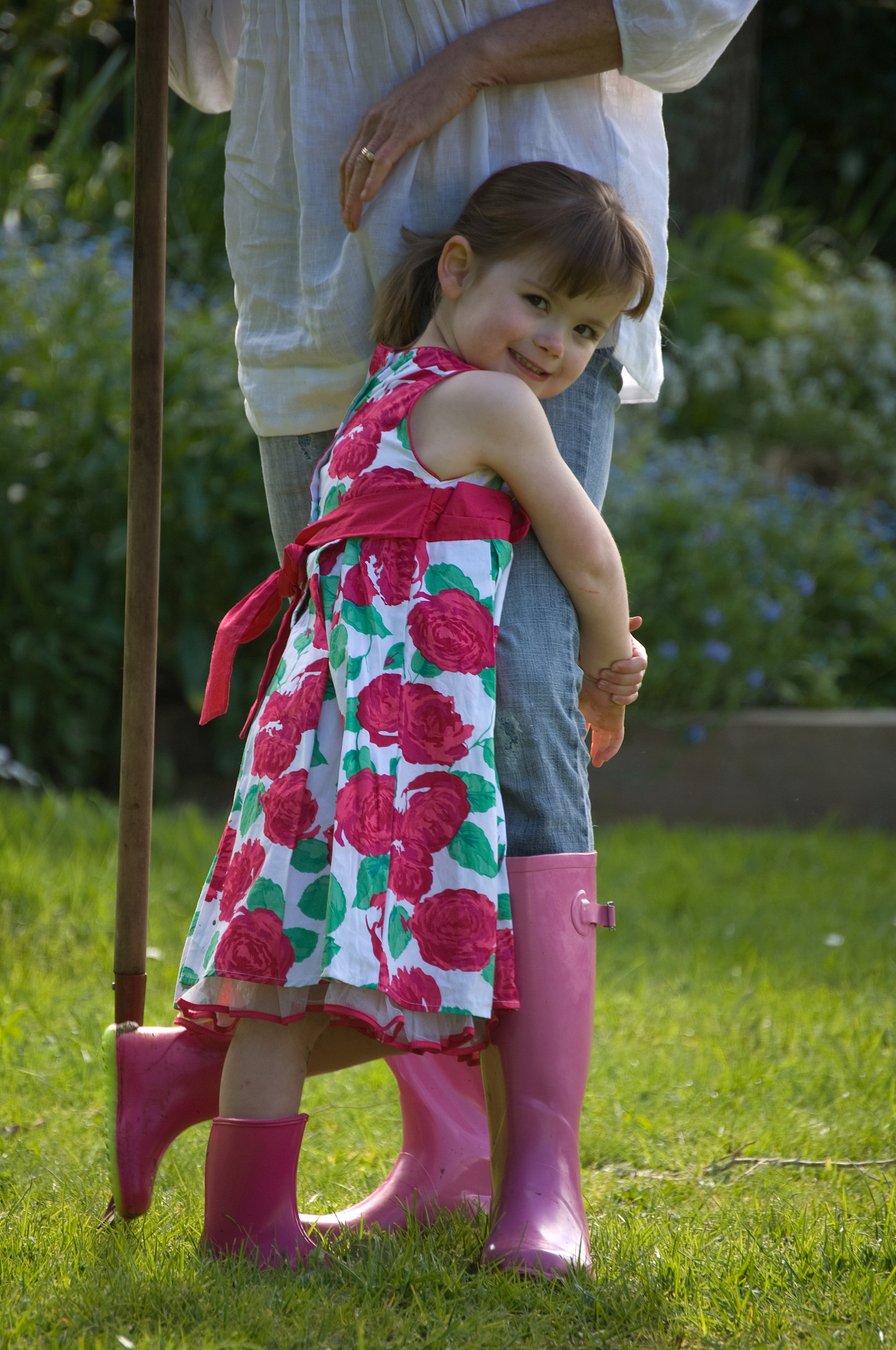 child hugging mother