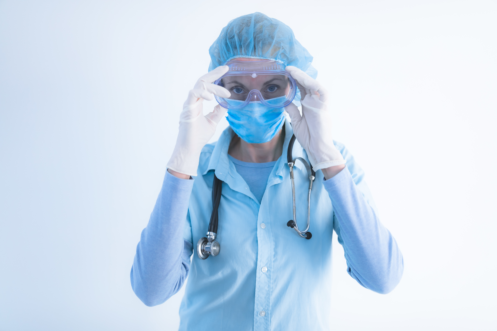 medical doctor, nurse, surgeon, psychologist working with protec