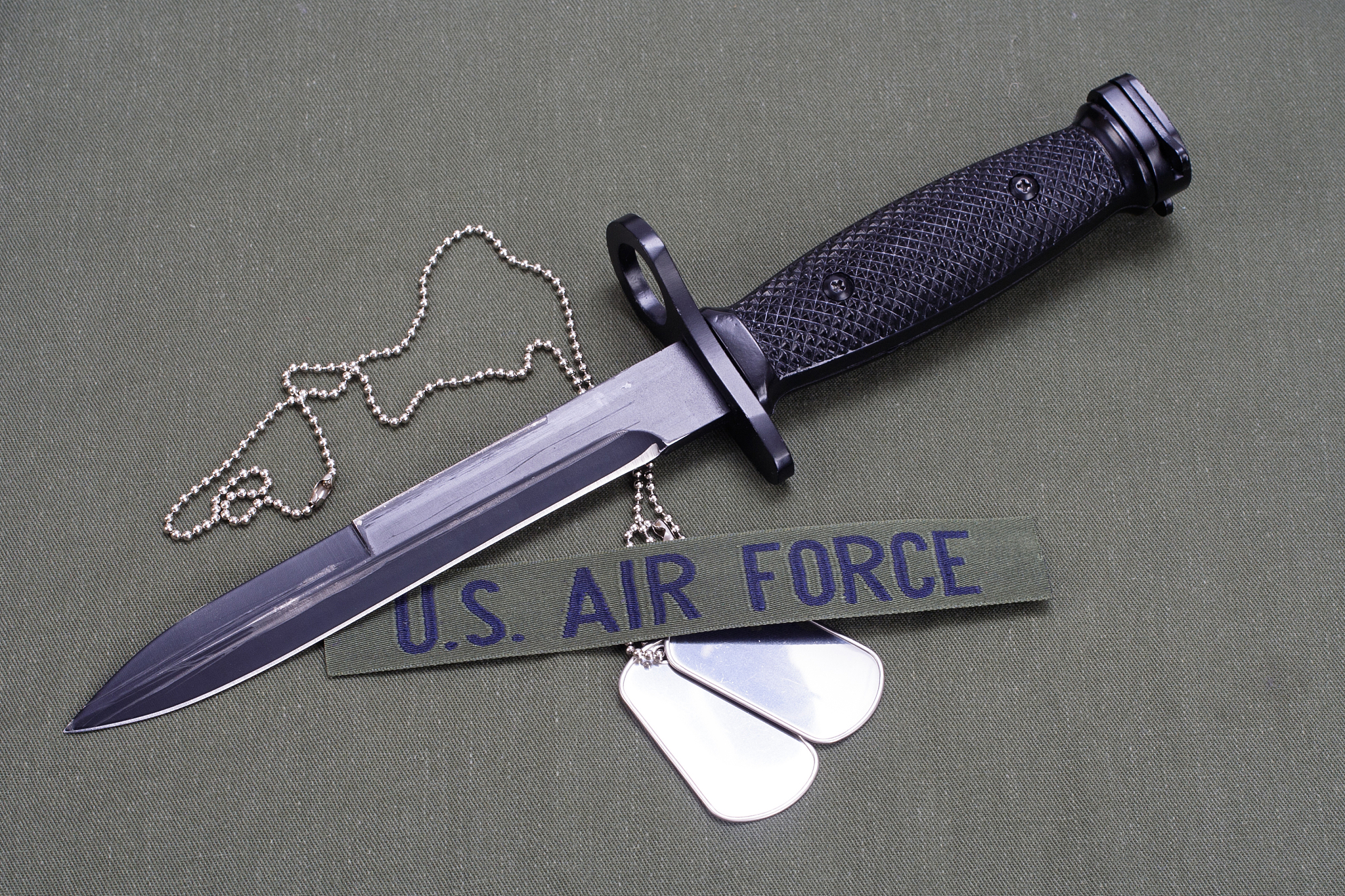 bayonet and dog tags on us air force uniform