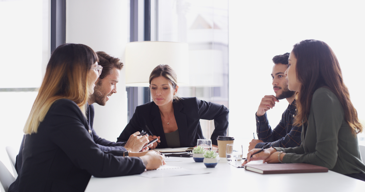 职场说话技巧：老司机必备的3个黄金法则