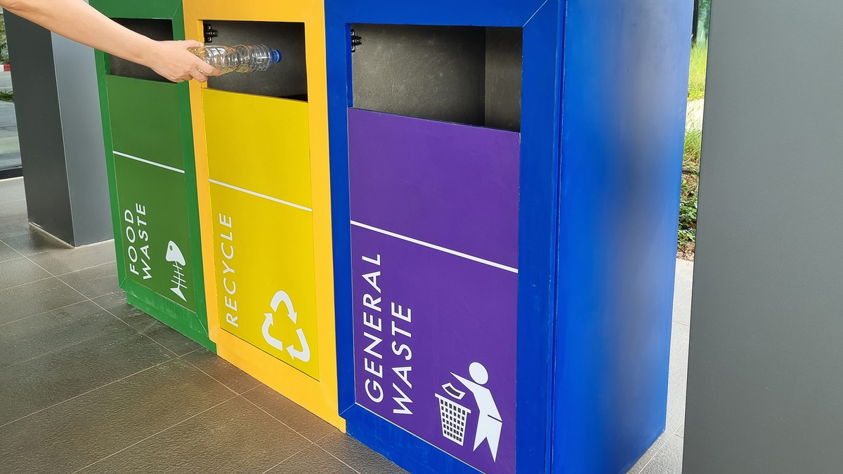 医废分类箱设计指南：材质、容量、标识、安全等关键要素