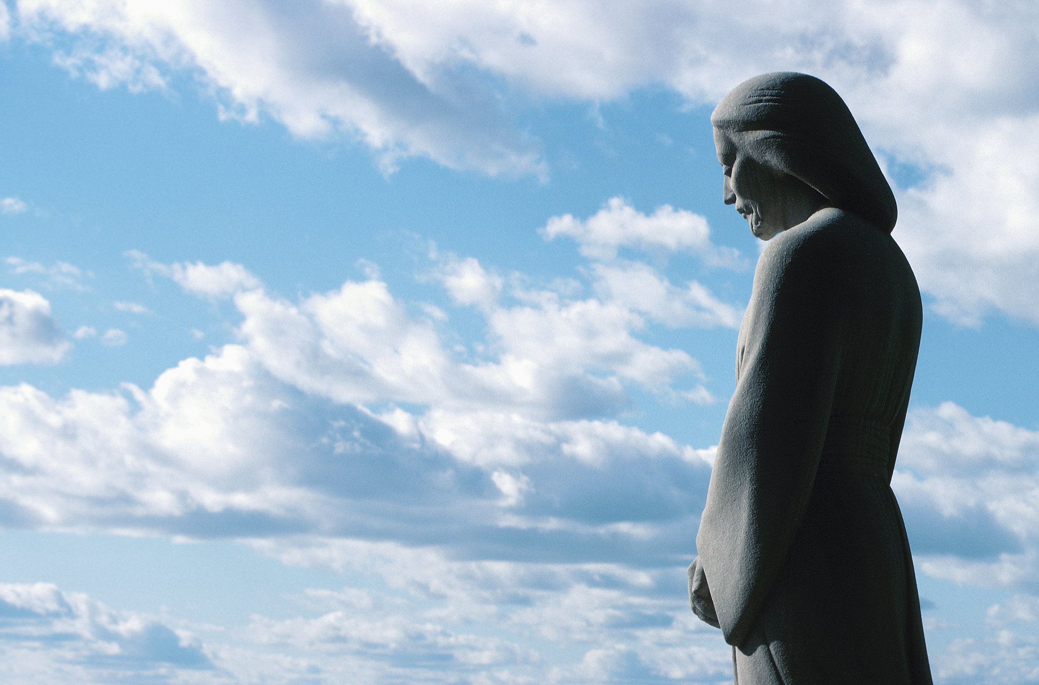 人生的意义：享受 vs. 赎罪？