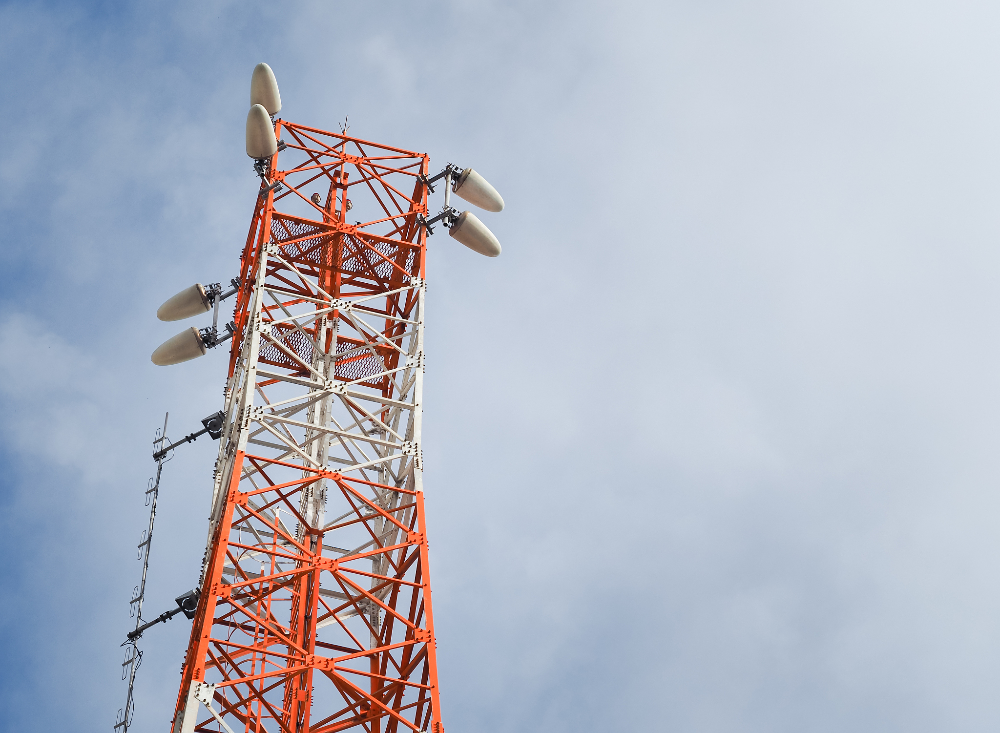 全双工通信：实现数据双向并发传输的技术