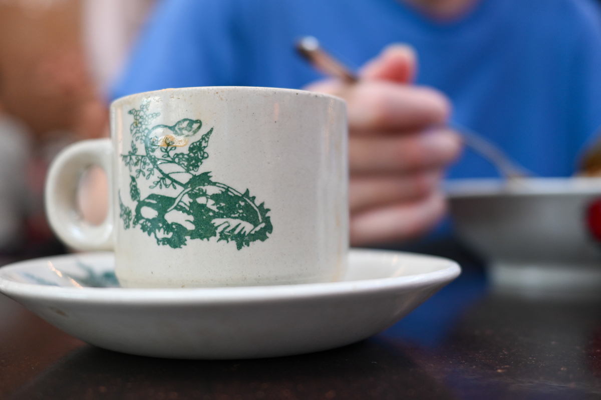 文化创意珐琅桃花纹茶杯设计方案