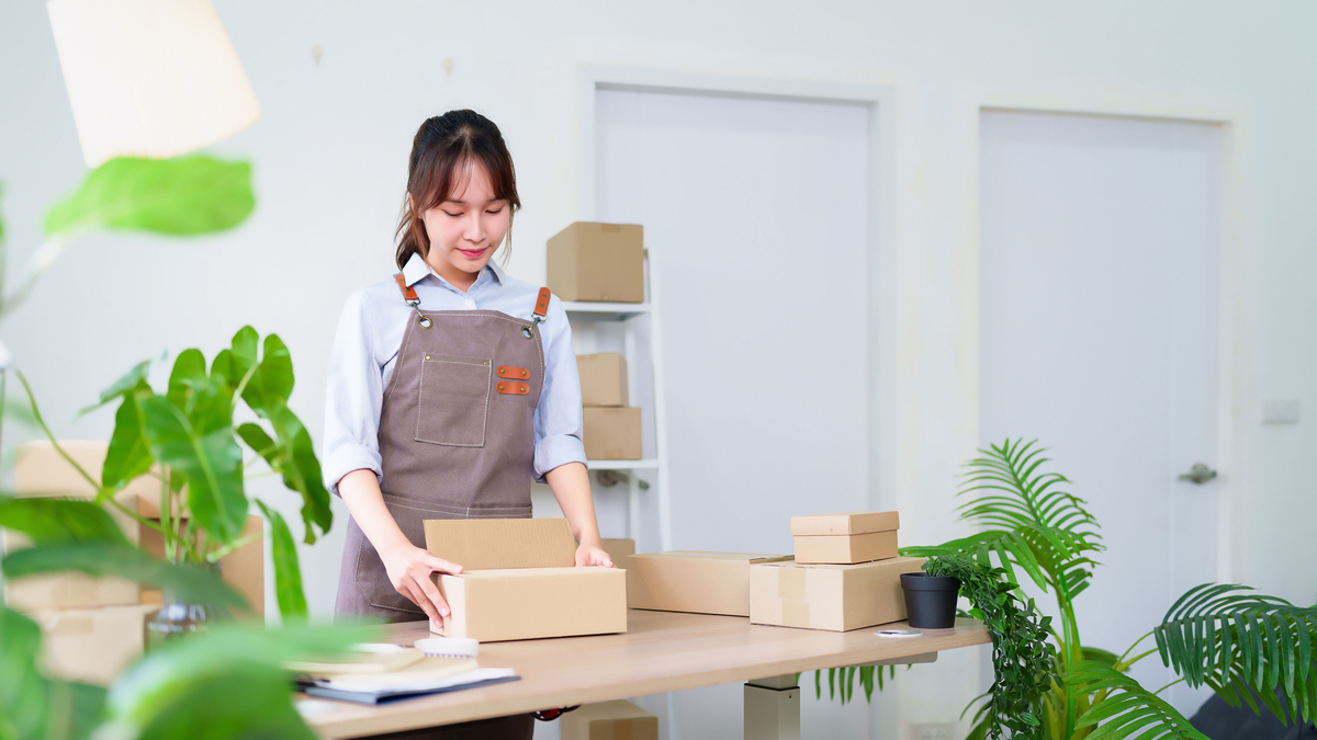 女生学物流管理专业好就业吗？毕业后有哪些就业方向？
