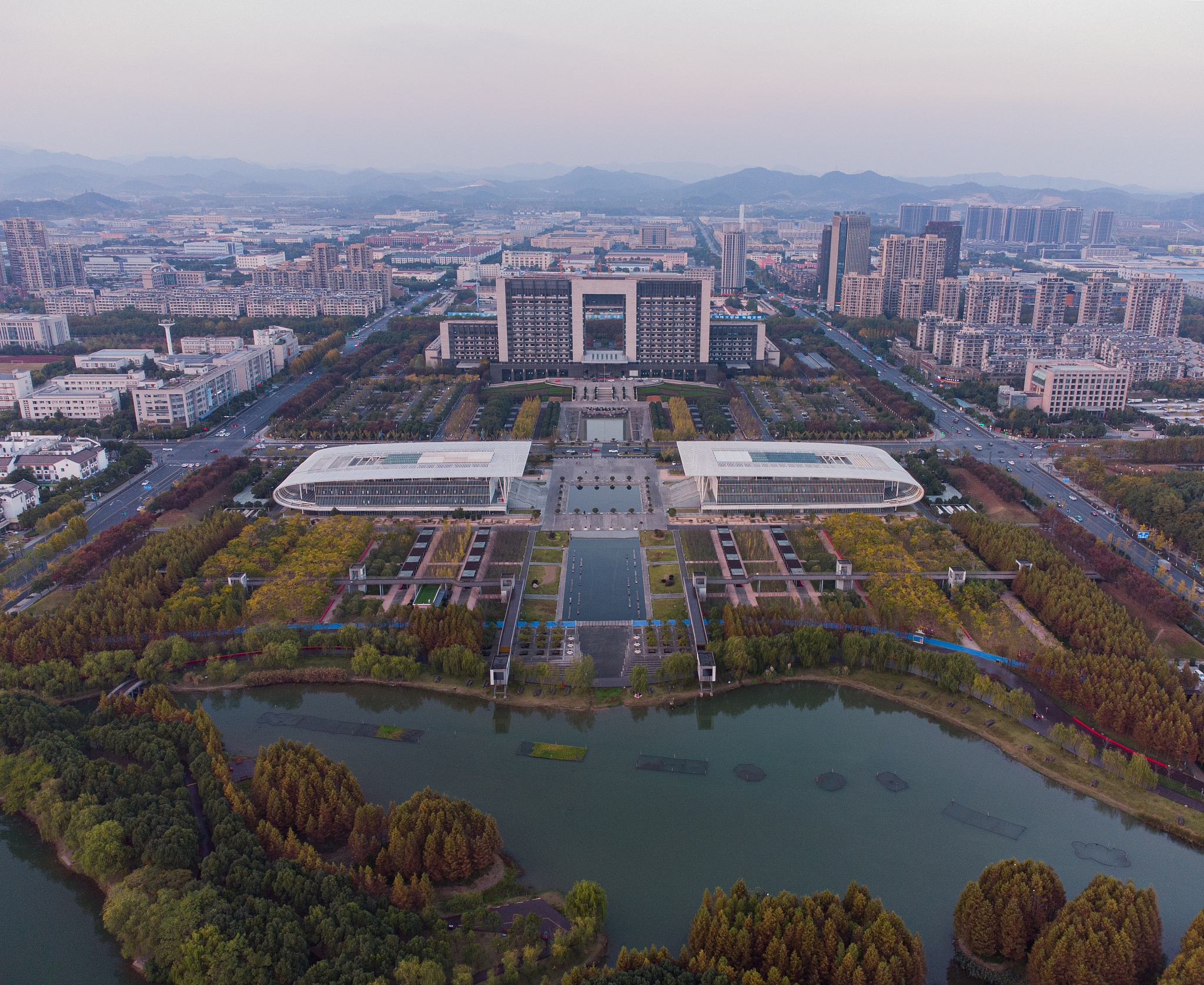 安徽徽州师范学校地址 - 黄山市徽州区重点本科院校