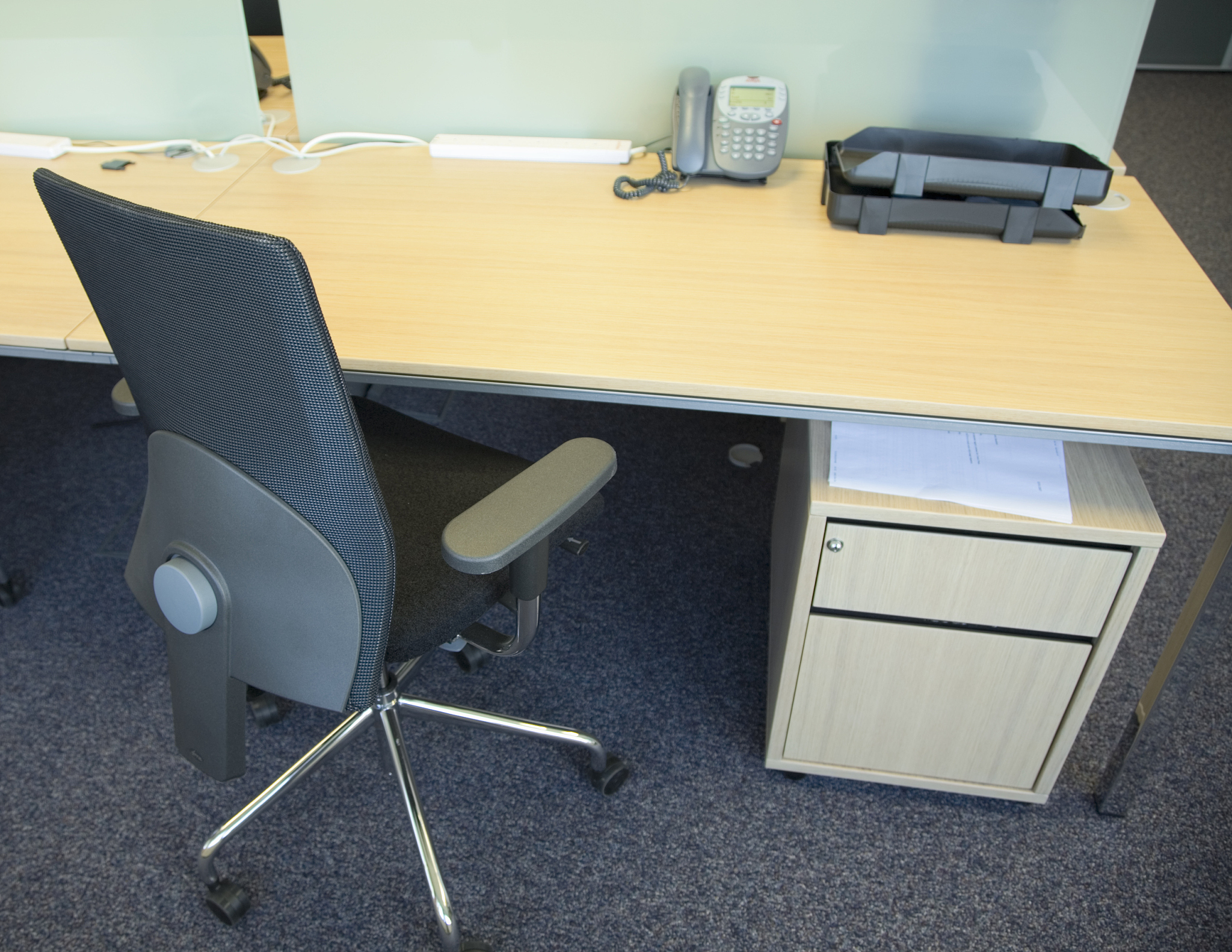 工厂工位桌闲鱼转让文案