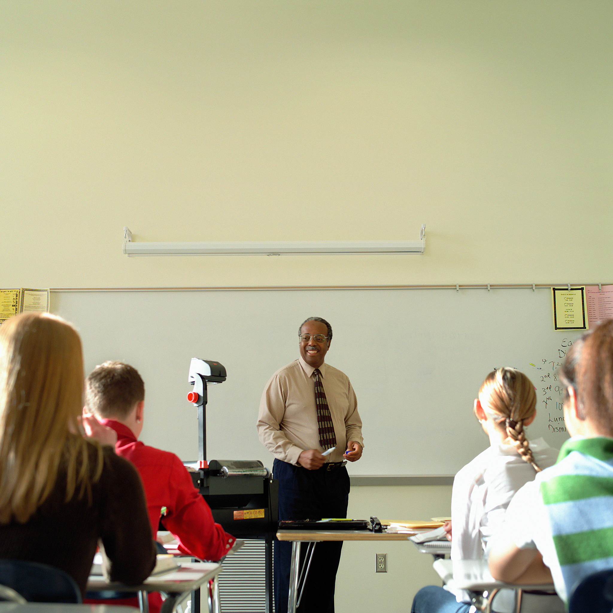 Conan OBriens Dartmouth College 2011 Graduation Speech in EnglishIve been living in Los Angeles for two years and Ive never been this cold in my life I will pay anyone here $300 for GORE-TEX gloves An