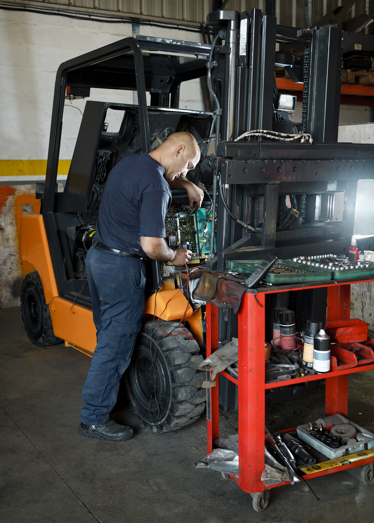 45个电箱一共用了4357米电缆每个电箱用了多少米电缆电缆长度要符合实际