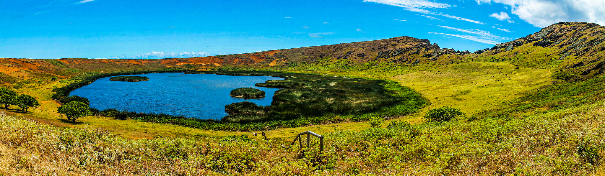 rano raraku volcano crater