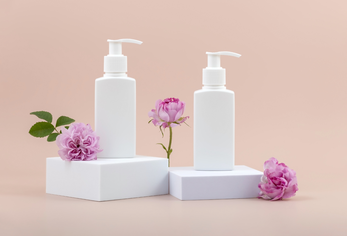 安然众合滋润舒爽沐浴露泡沫浓密更有长效保湿功效！