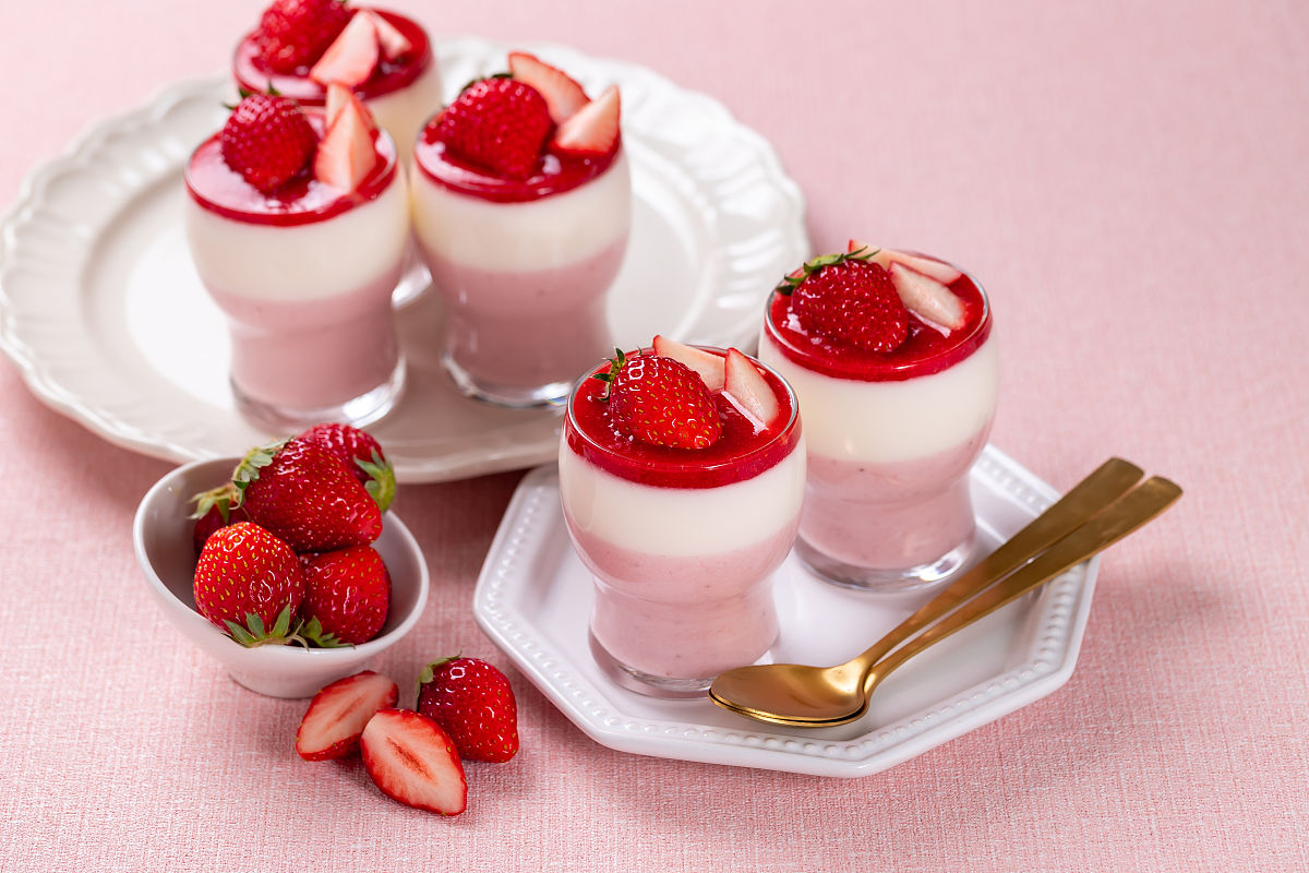 草莓思慕雪的做法_草莓思慕雪怎么做