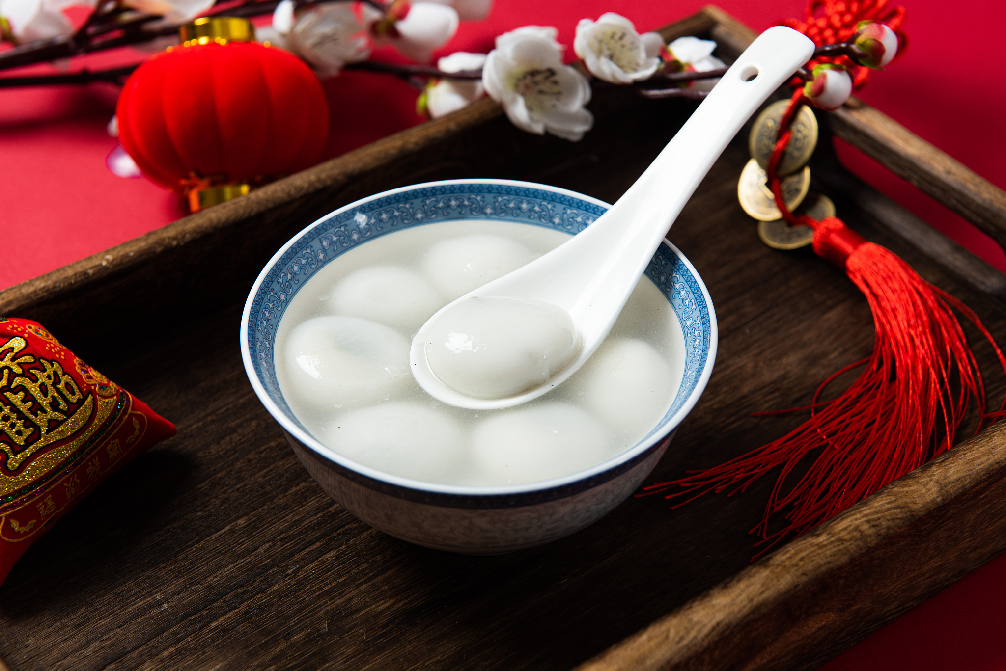 冬至必吃！汤圆：美味与团圆的象征