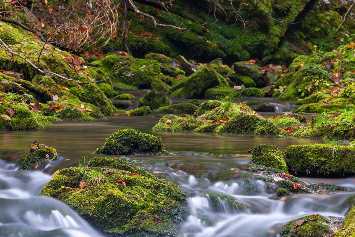 瀑布、急流的计算位置计算速度计算高度细节