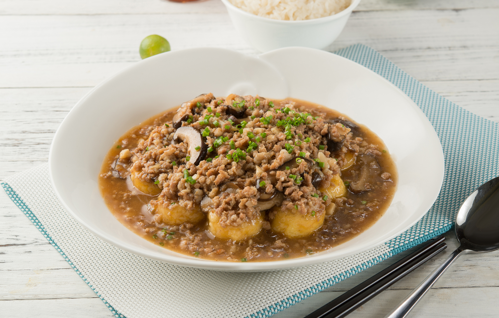 日本豆腐热量高吗？豆腐的热量和营养价值解析