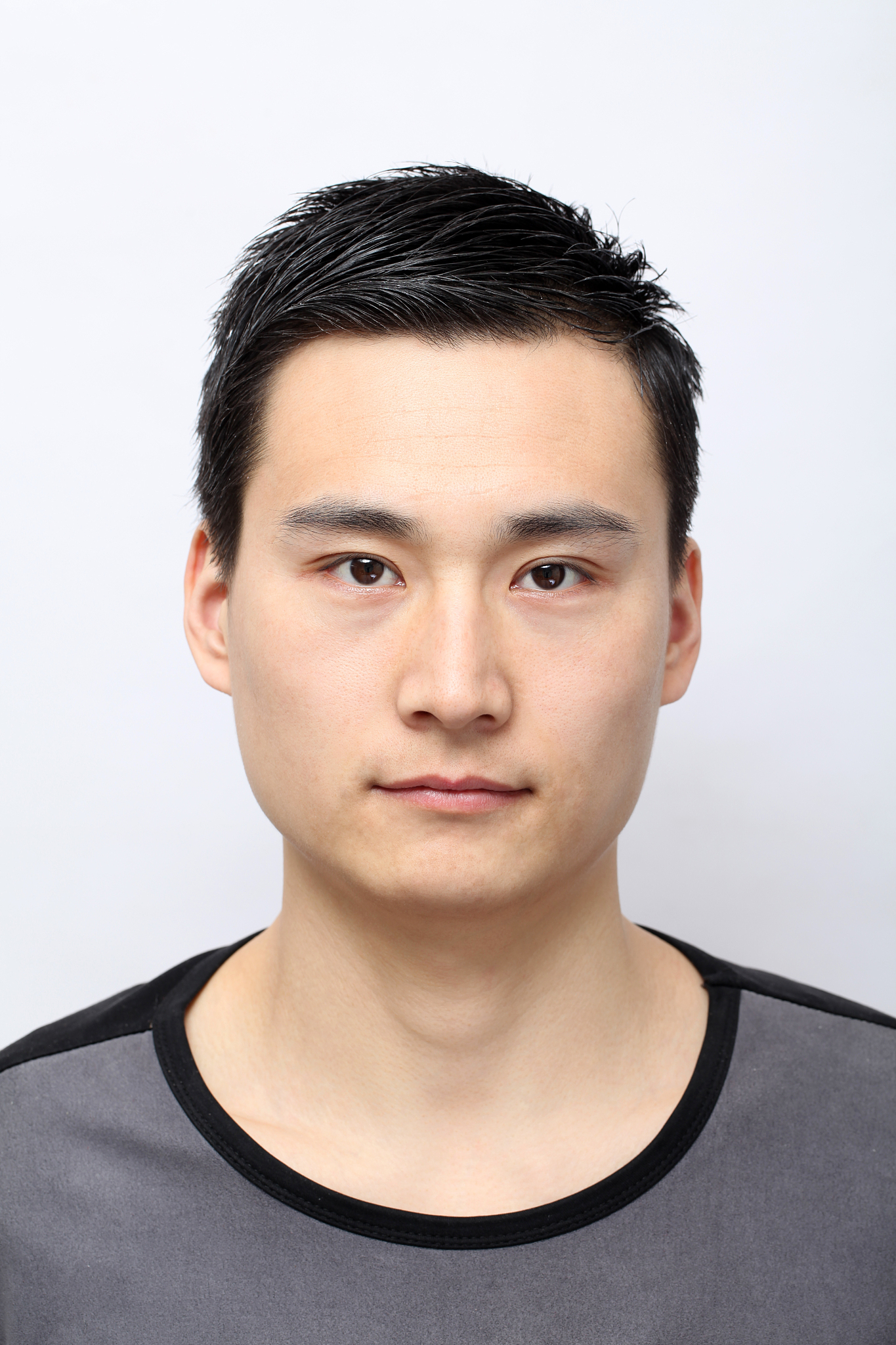 2寸照片尺寸标准及拍摄指南：护照、签证照片要求