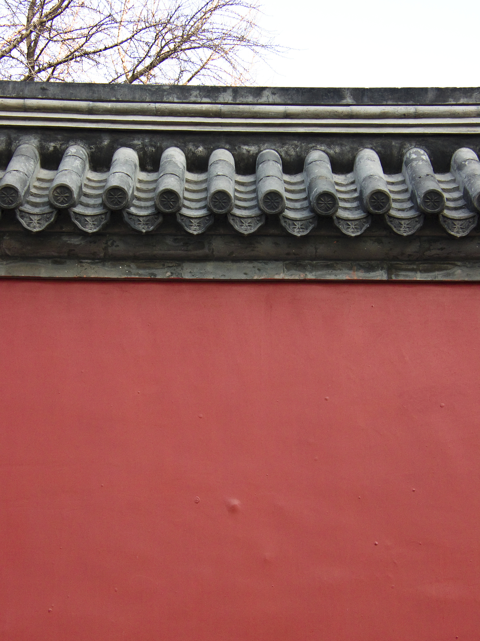 红墙灰瓦：中国传统建筑的文化象征