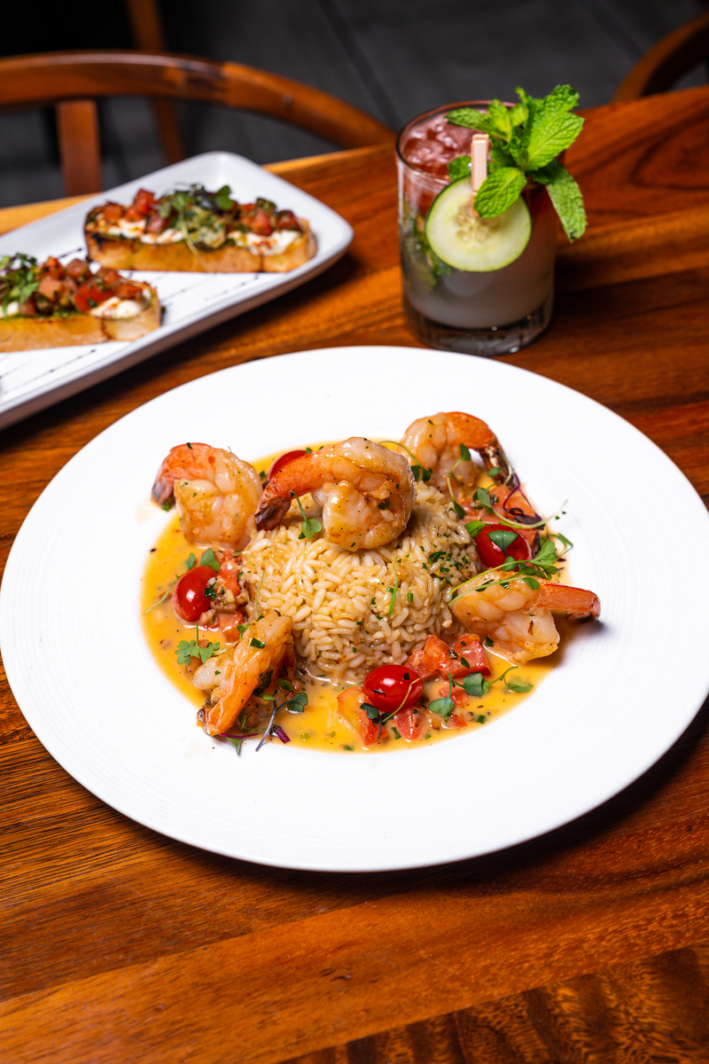 酸辣柠檬虾的家常做法，15元实现海鲜自由！