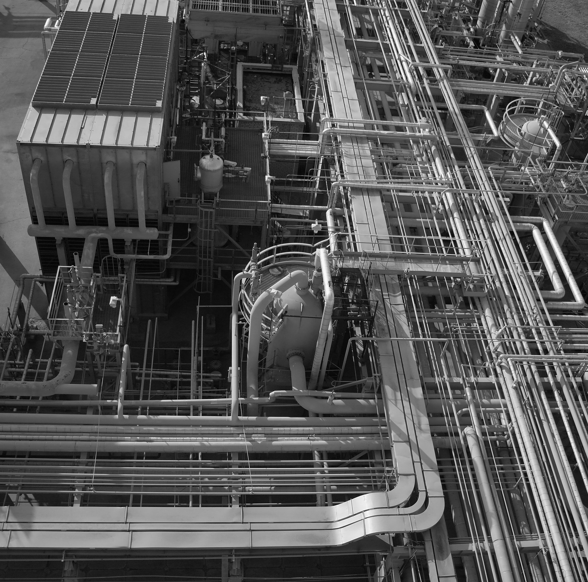 写一篇关于金属硅的自媒体文案内容要专业化