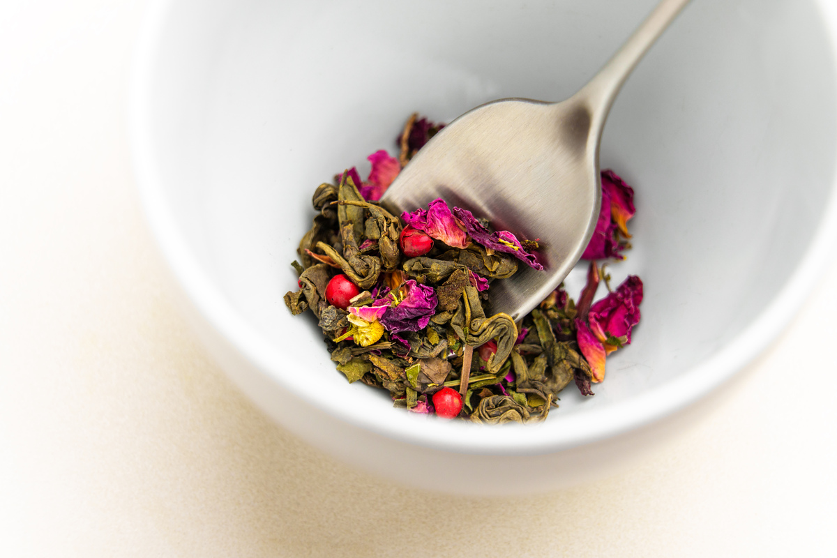 玫瑰花可以配枸杞配菊花配蒲公英喝吗