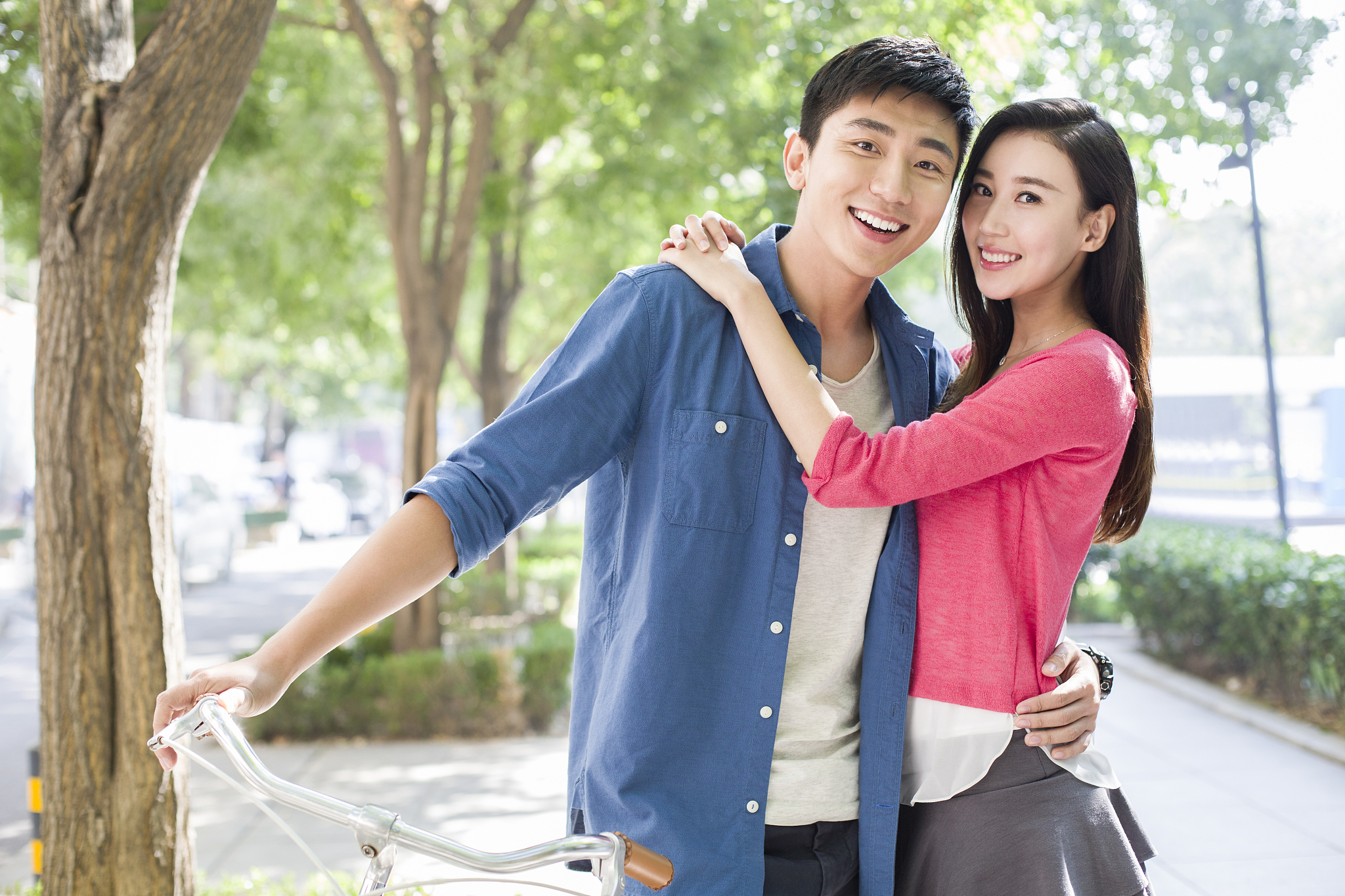 校园约会吧：大学生线上约会平台，安全、便捷、有趣！