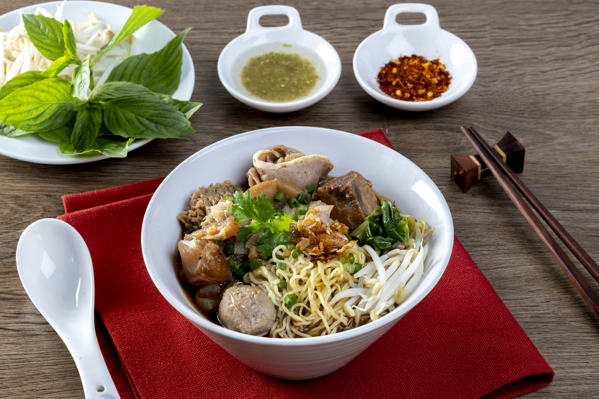 写一份秘制肉酱汤粉外卖好评