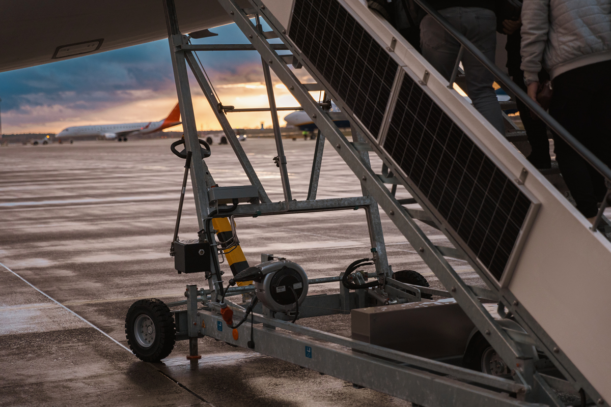 Vehicle Pre-Shipment Inspection: Fuel Levels Low, Battery Switches Off