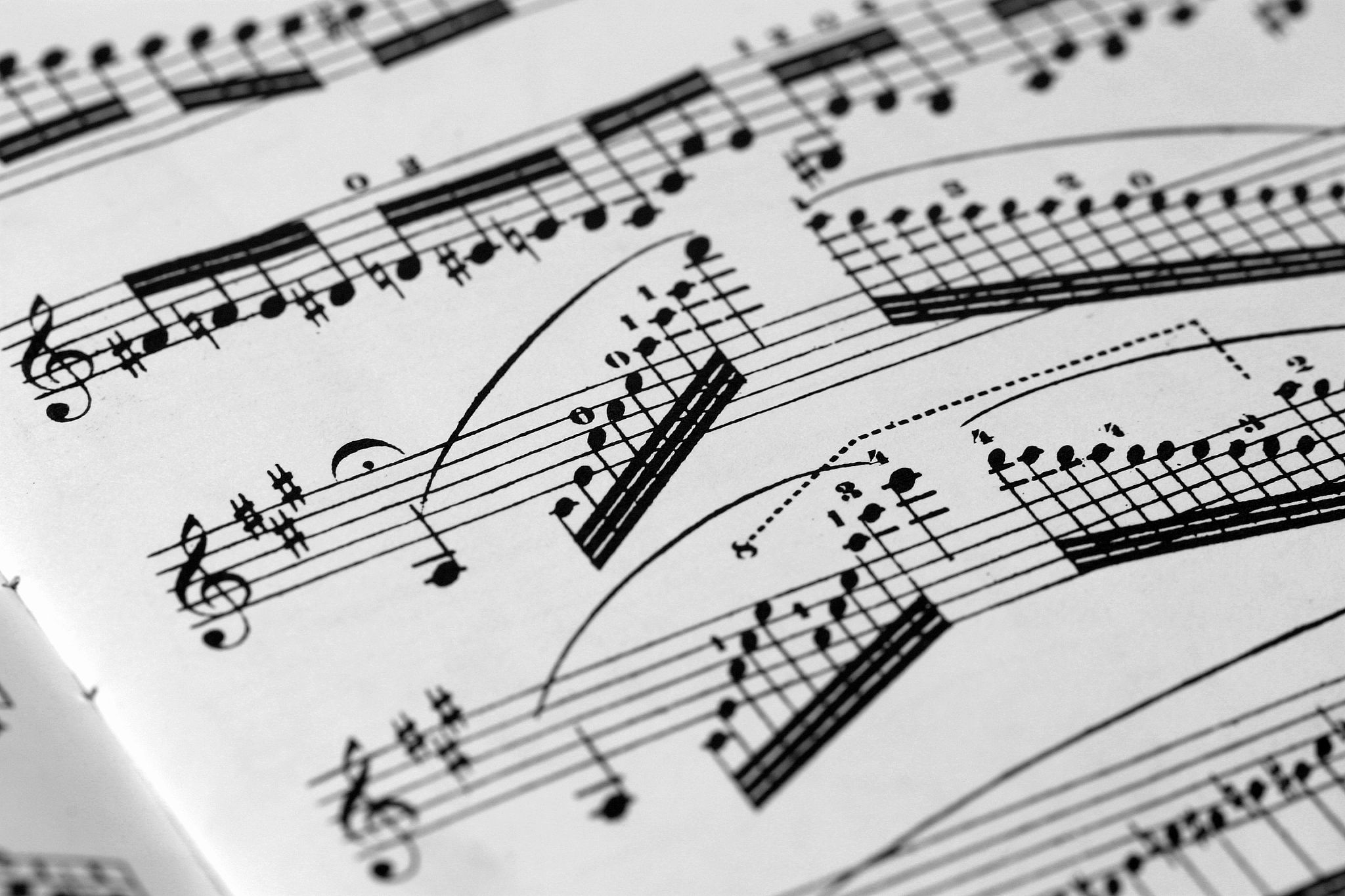 古典音乐鉴赏:探寻旋律、和声与情感的交响 古典音乐鉴赏:探寻旋律、和声与情感的交响