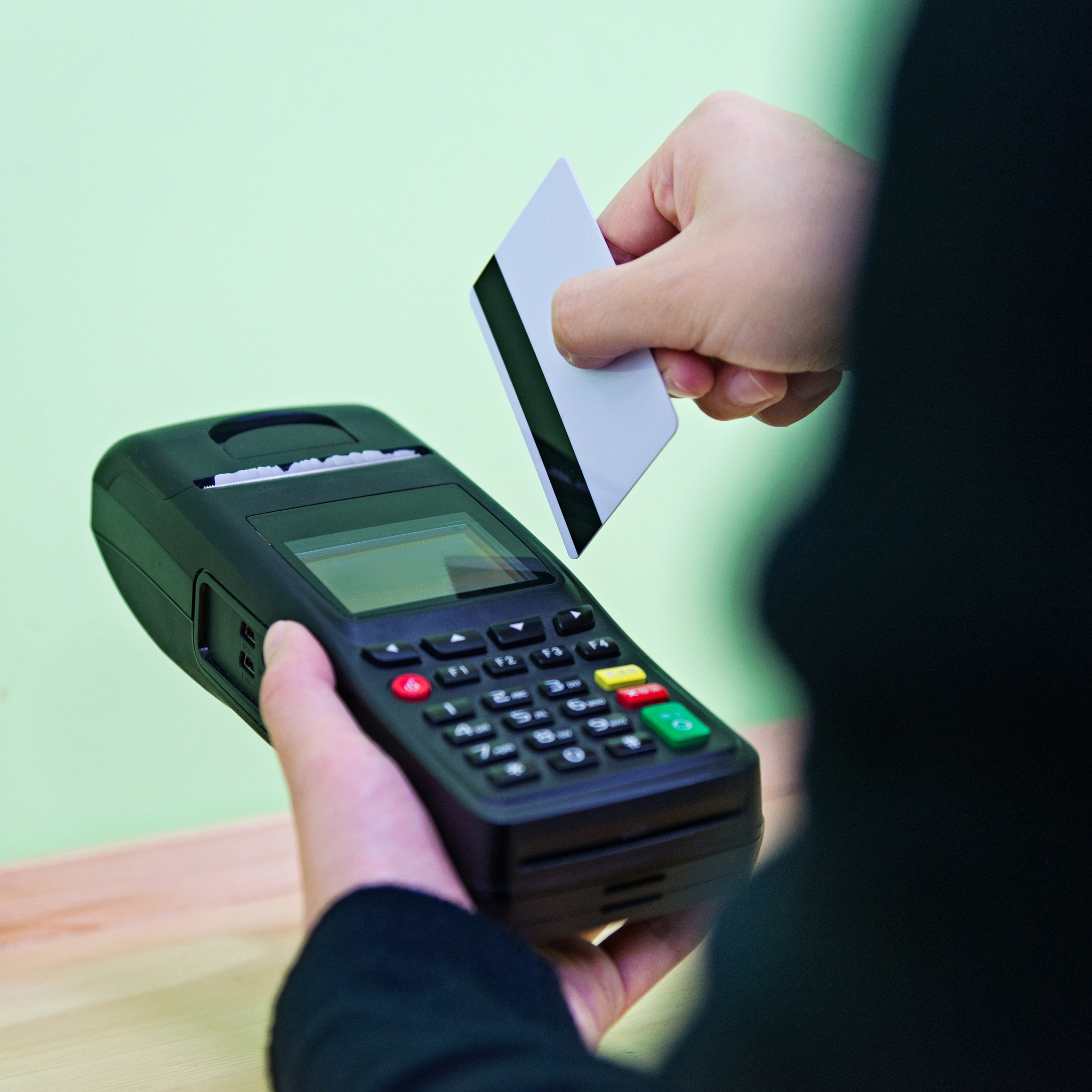 物业出纳与银行合作业务：提高效率，满足资金需求