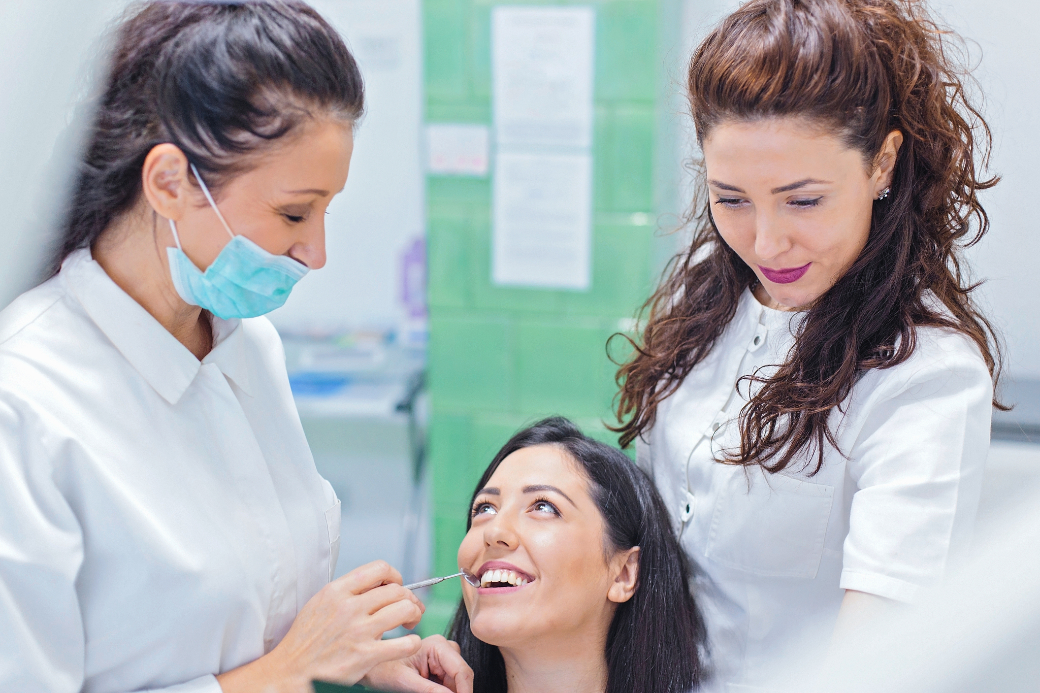 GPT-3.5 Turbo 项目资金申请：助力教育、医疗和商业领域革新