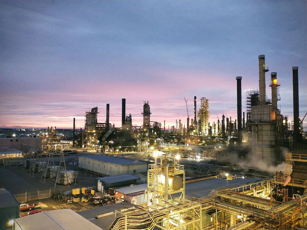 请阐述焦化行业在我国的重要地位