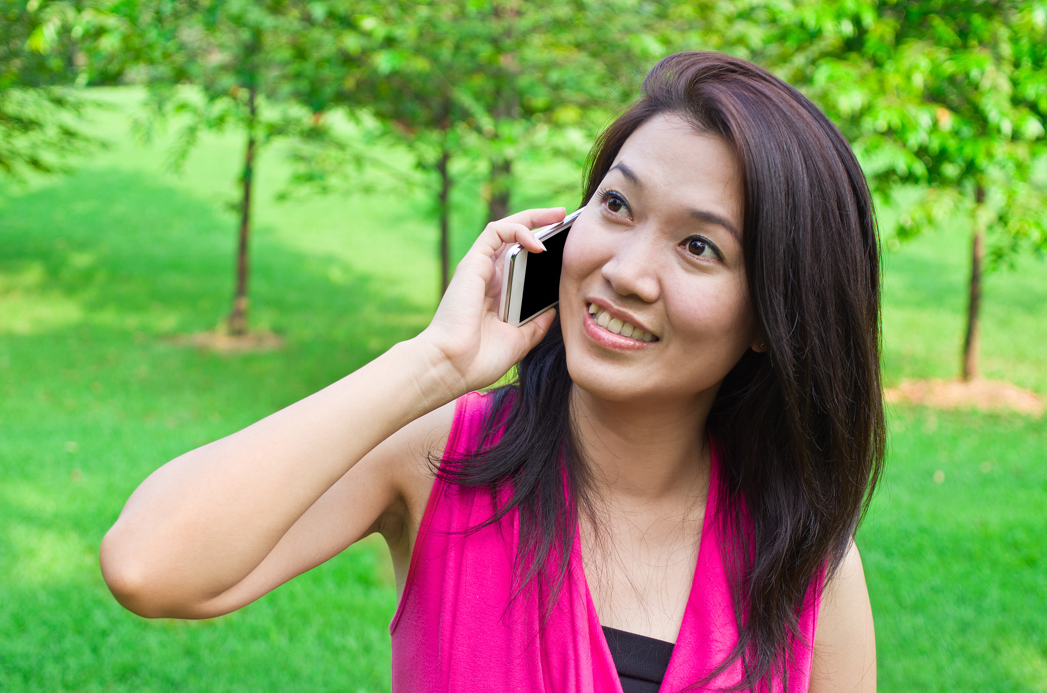 women on the phone.