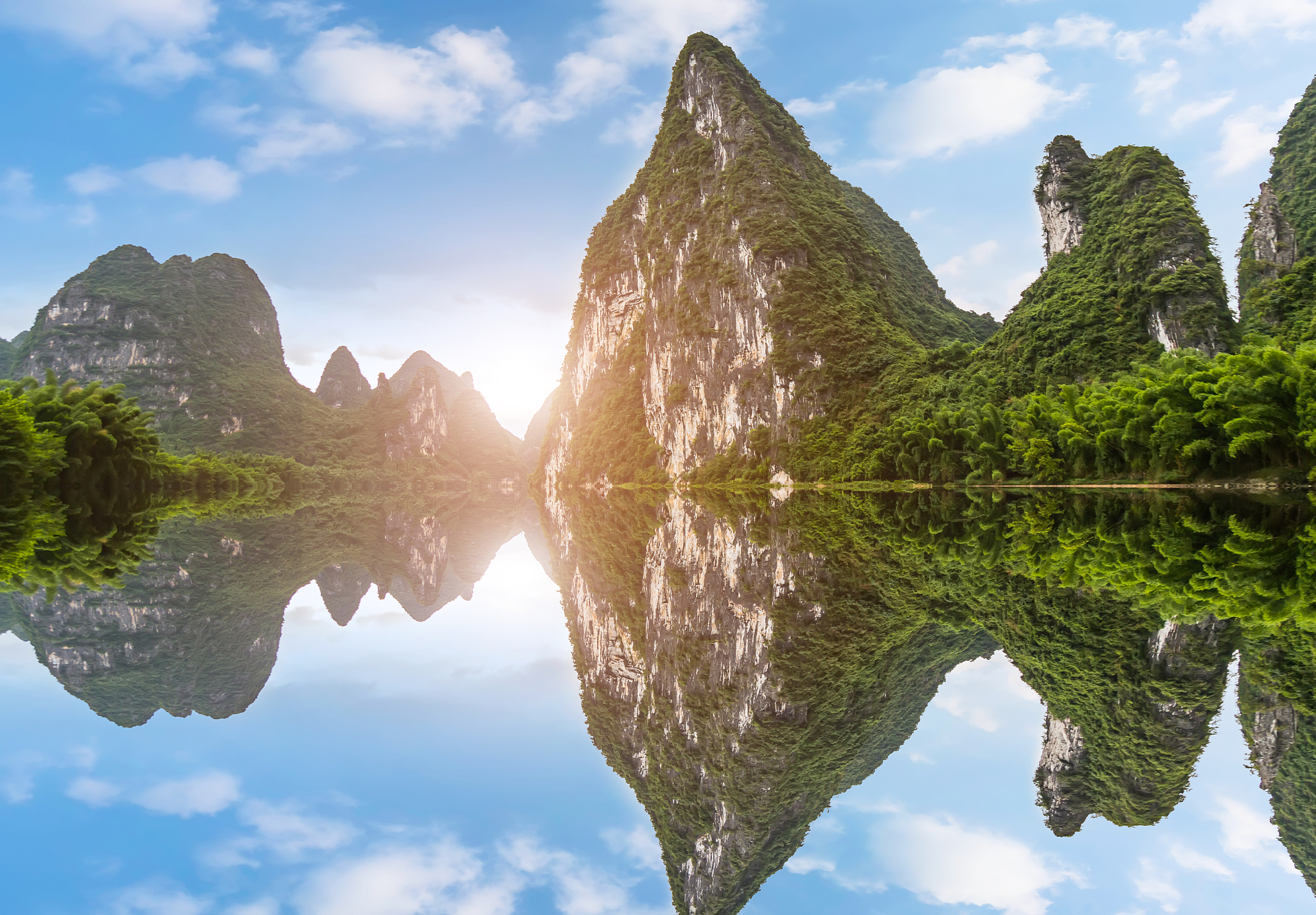 五一放假7天计划去广西游玩看看山看看水能给一个游玩攻略吗？第一天计划、第二天计划、第三天计划