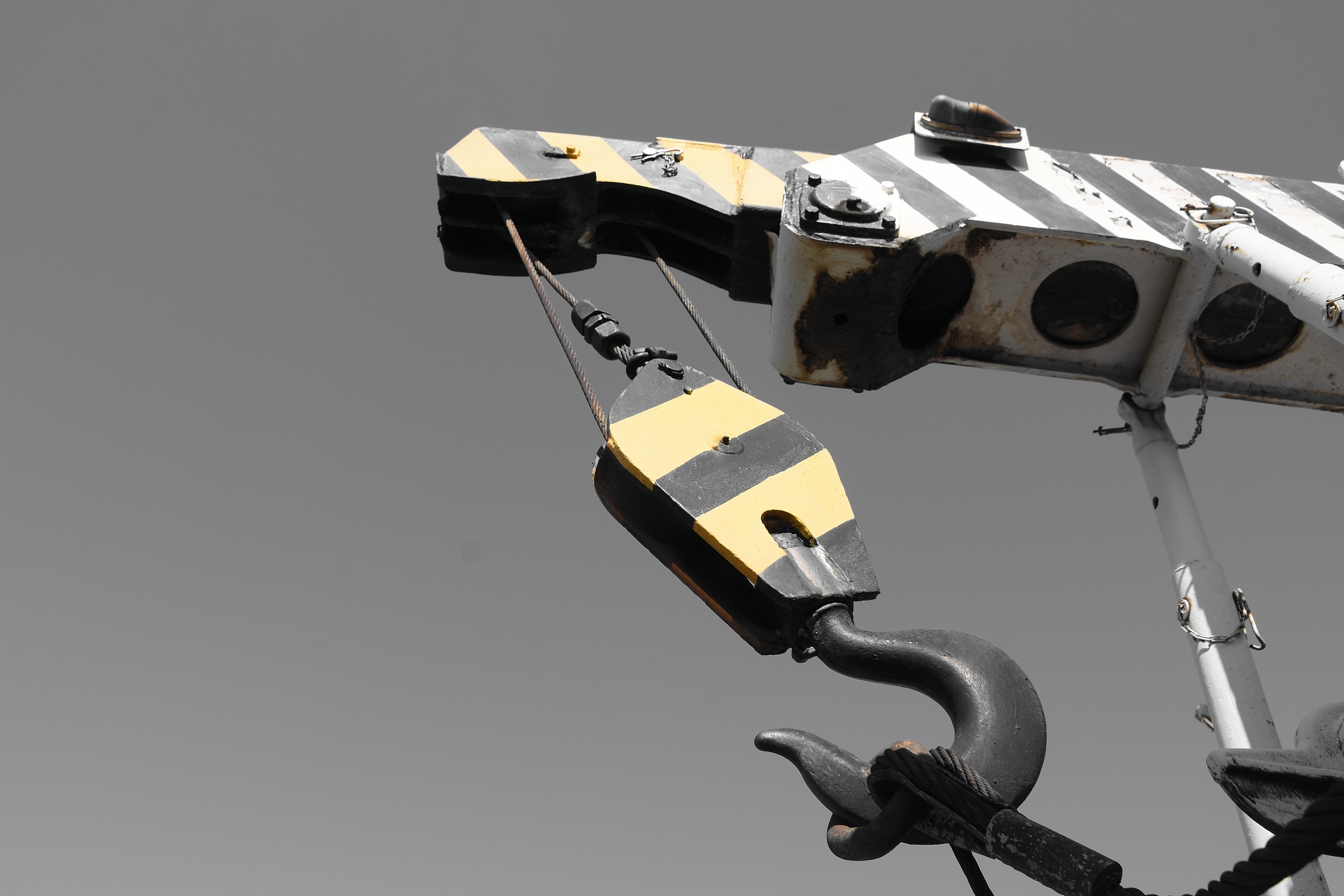 Paraphrase the following text using more academic and scientific language Use a neutral tone and avoid repetitions of words and phrasesThe kick rotor model is widely used as a prototypical model for s