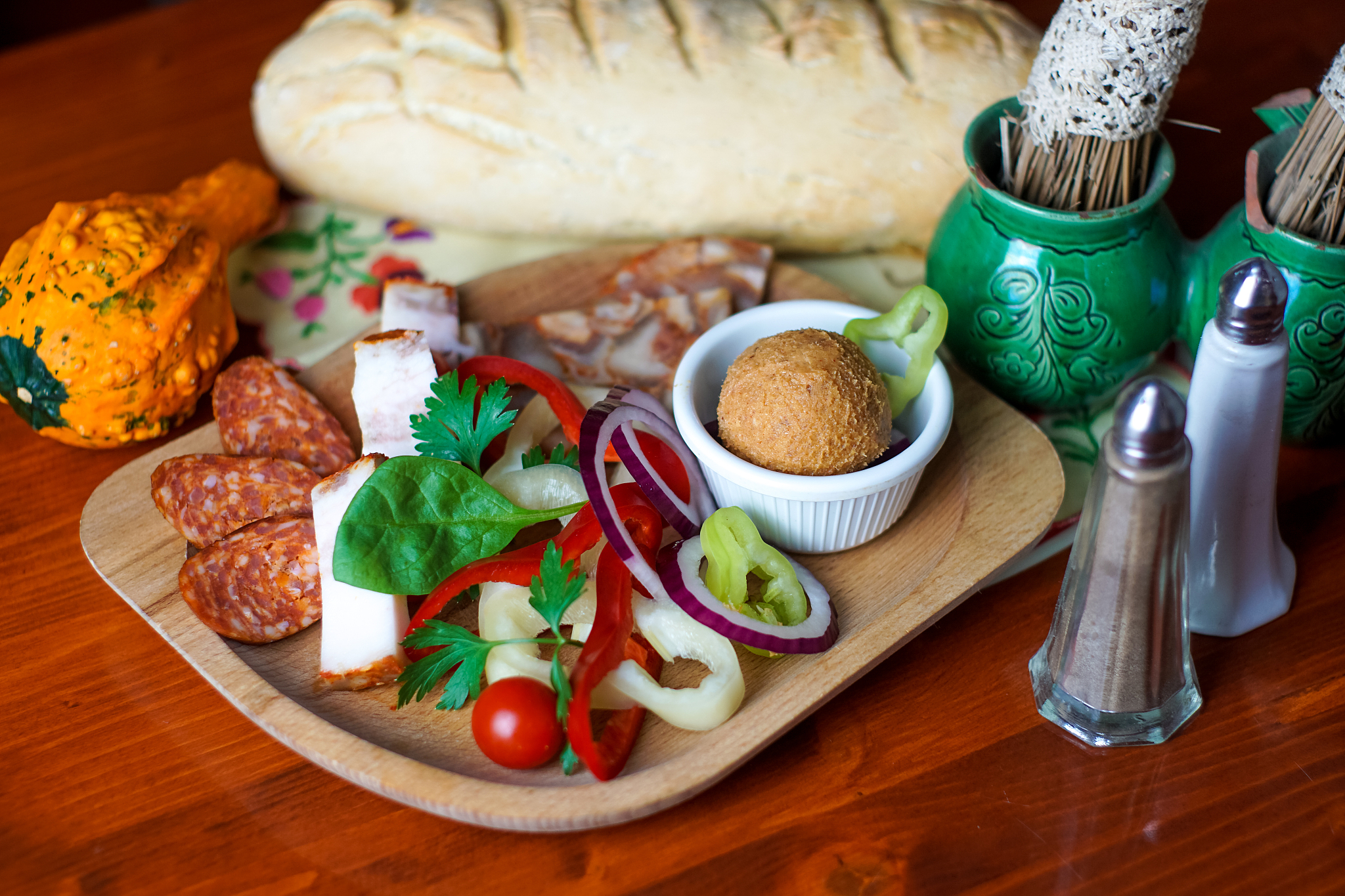 breakfast food in a restaurant