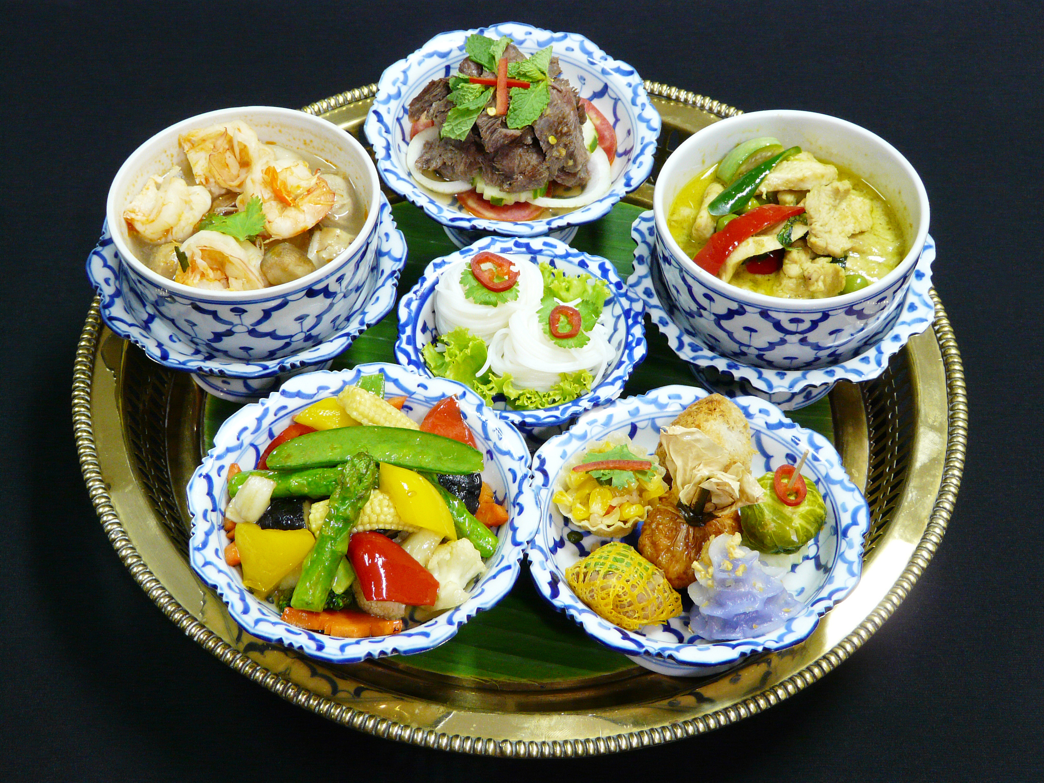 thai food set menu appetizers curry salad soup thailand 7
