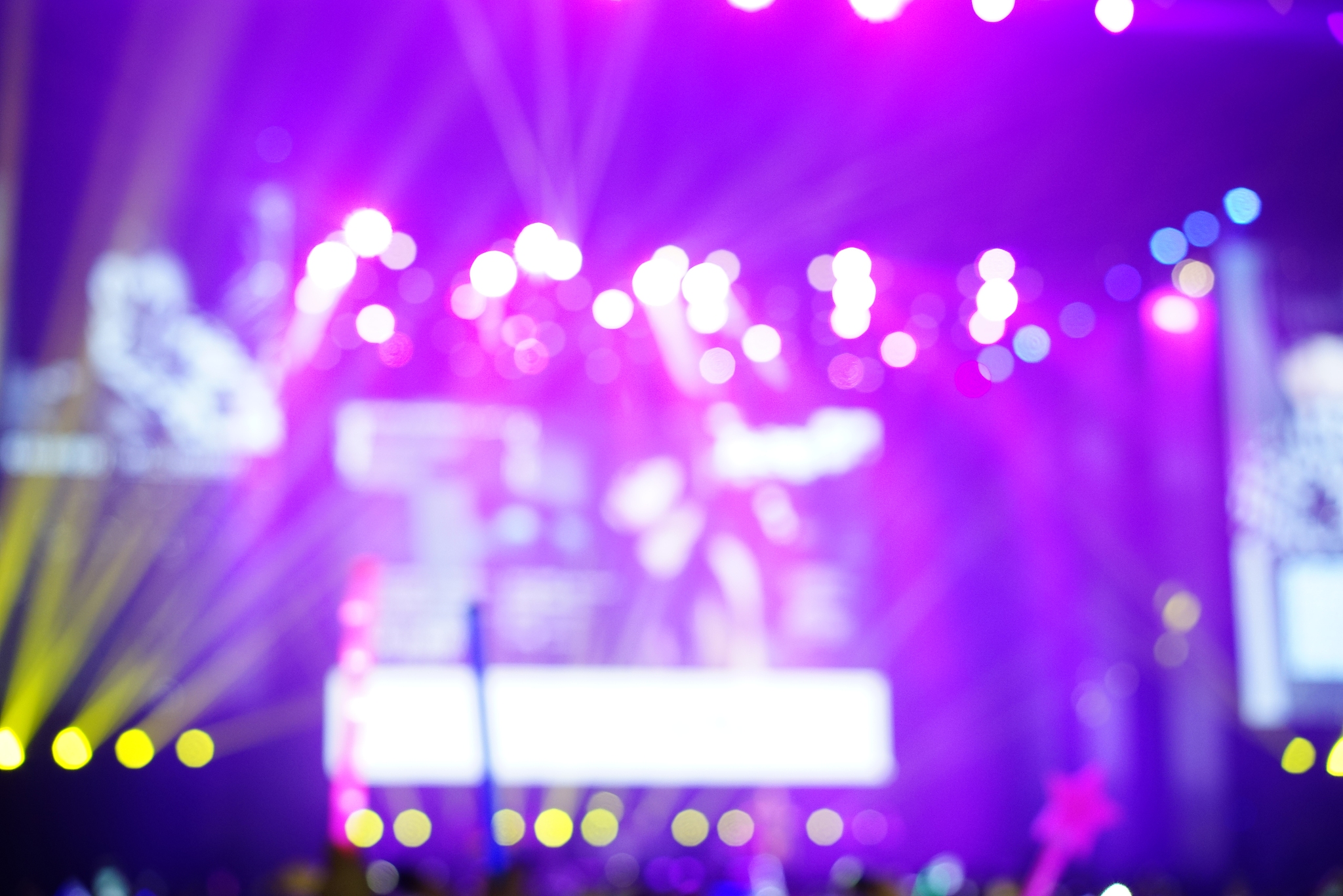 制作KTV抖音视频内容