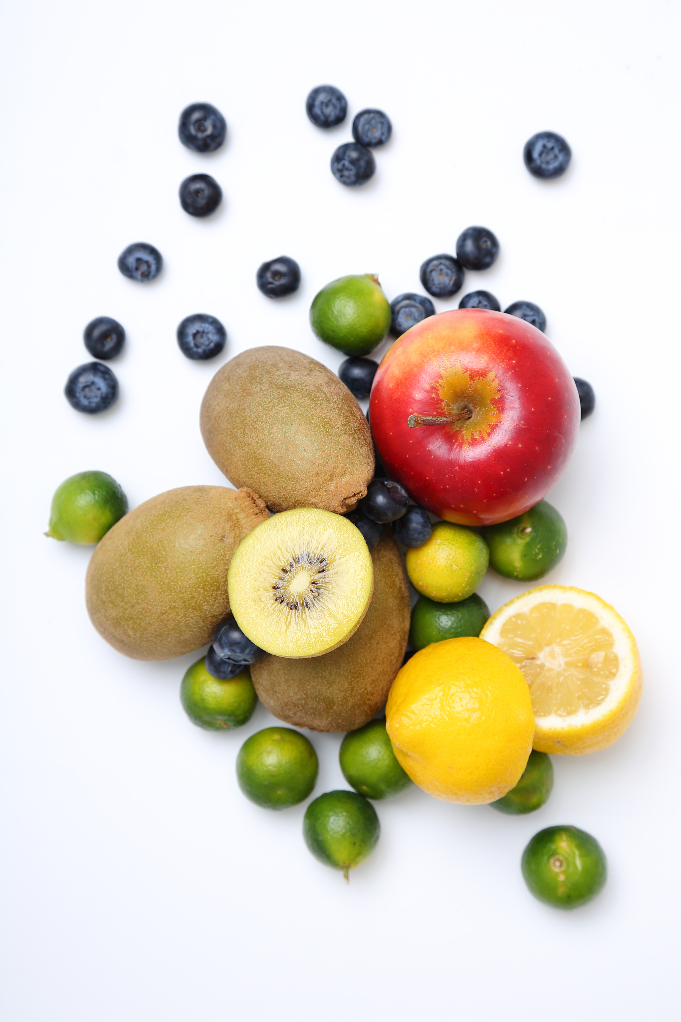 五大健康水果推荐：蓝莓、草莓、猕猴桃、香蕉和苹果