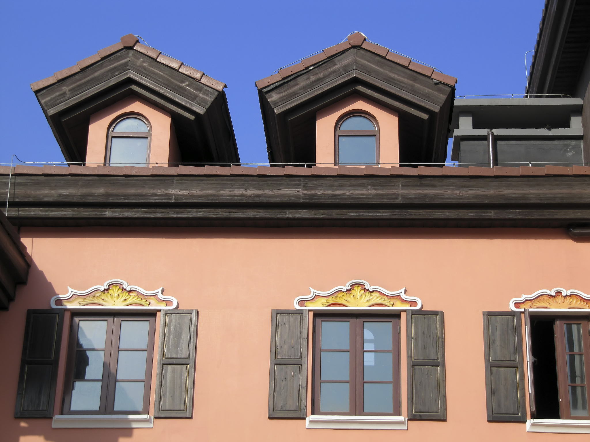 中西方建筑在某些方面的比较