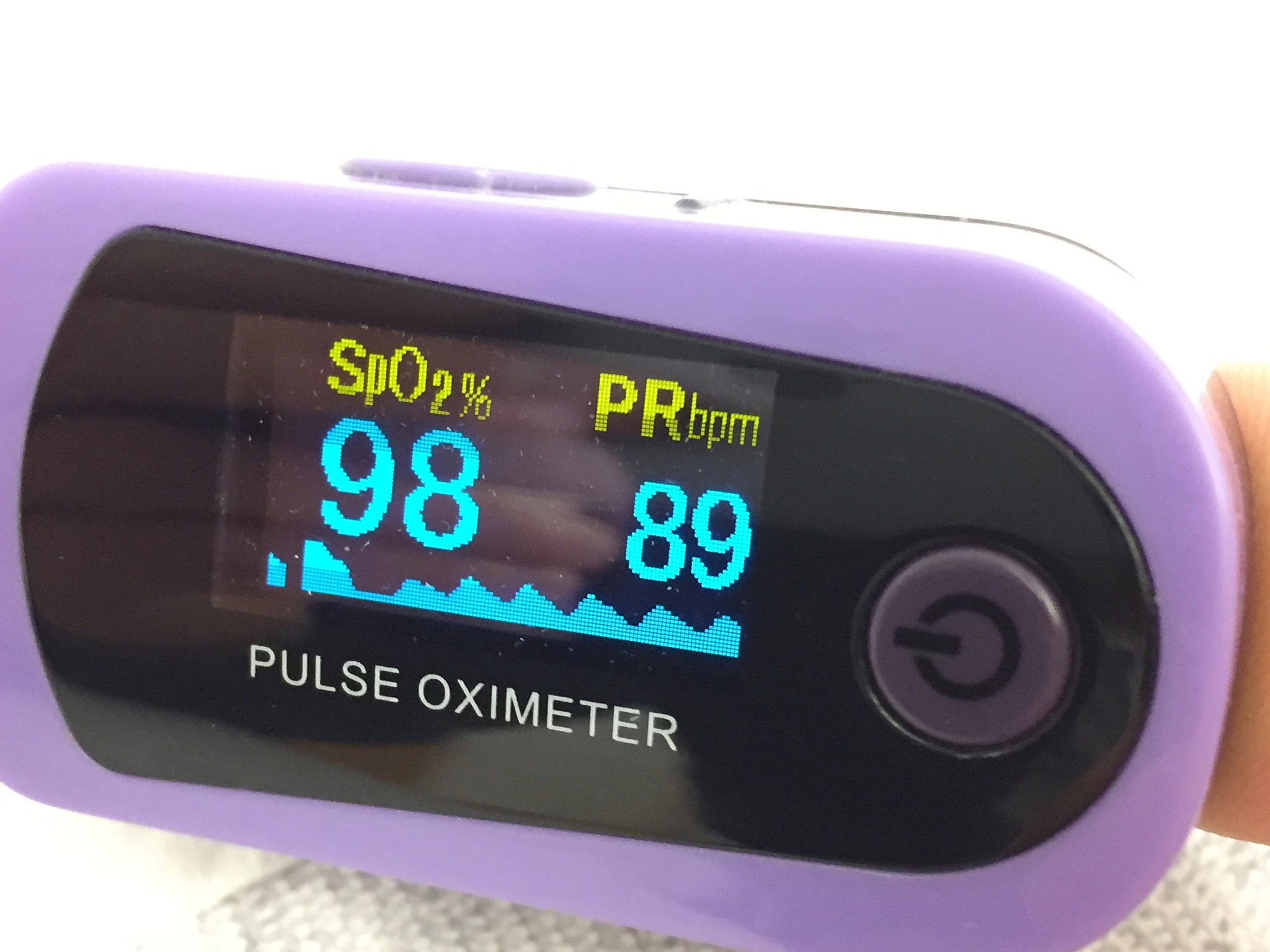 脉搏血氧计R值：红外光与红光吸光度的比值