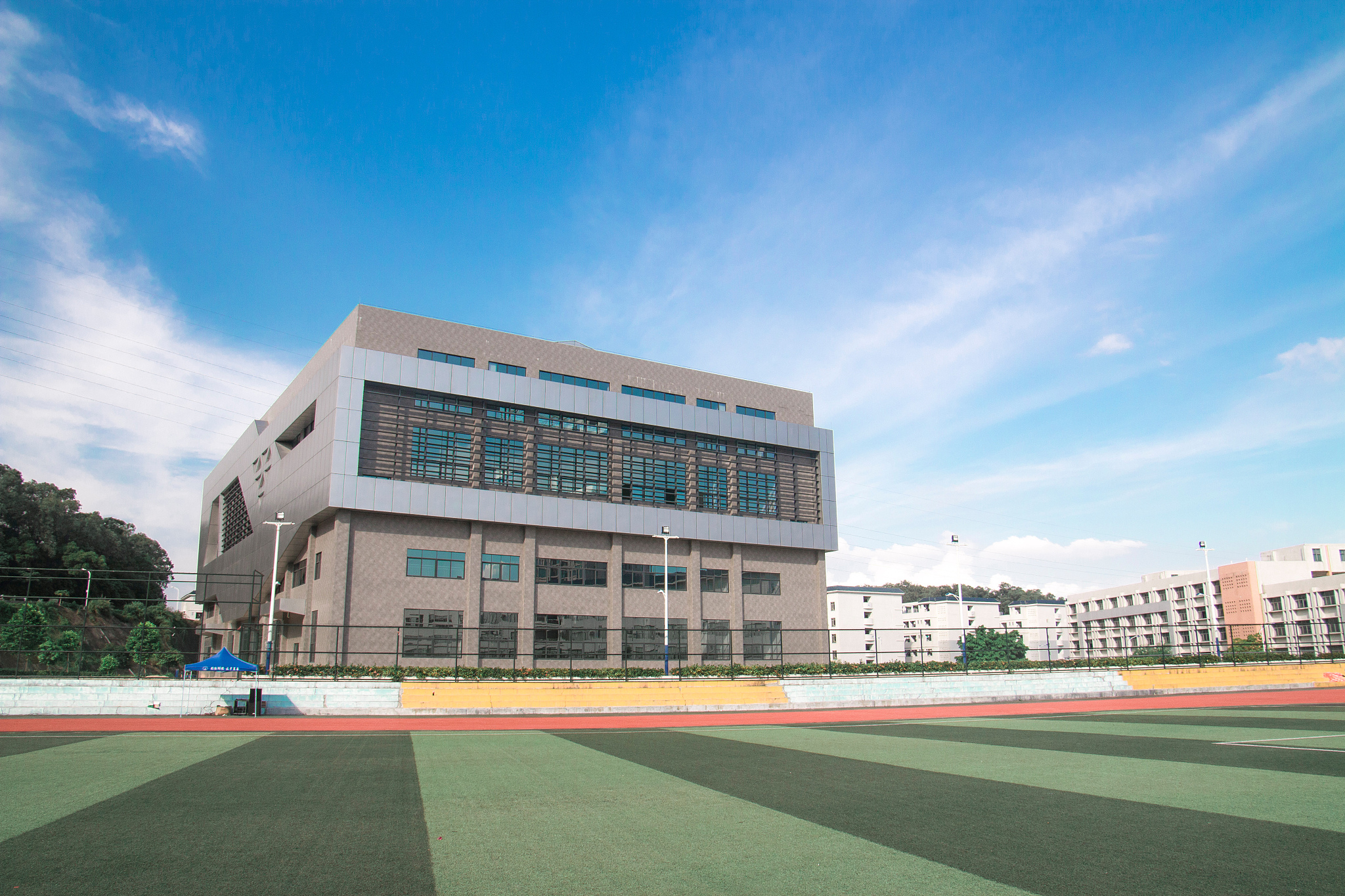 广州体育职业技术学院地址:番禺区大学城交通便利 广州体育职业技术学院地址:番禺区大学城交通便利
