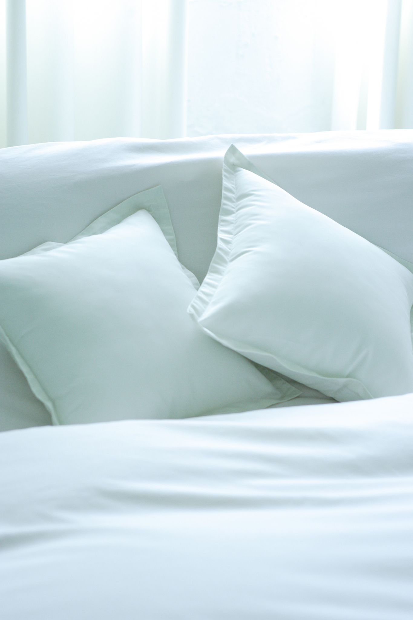 pillow in bed