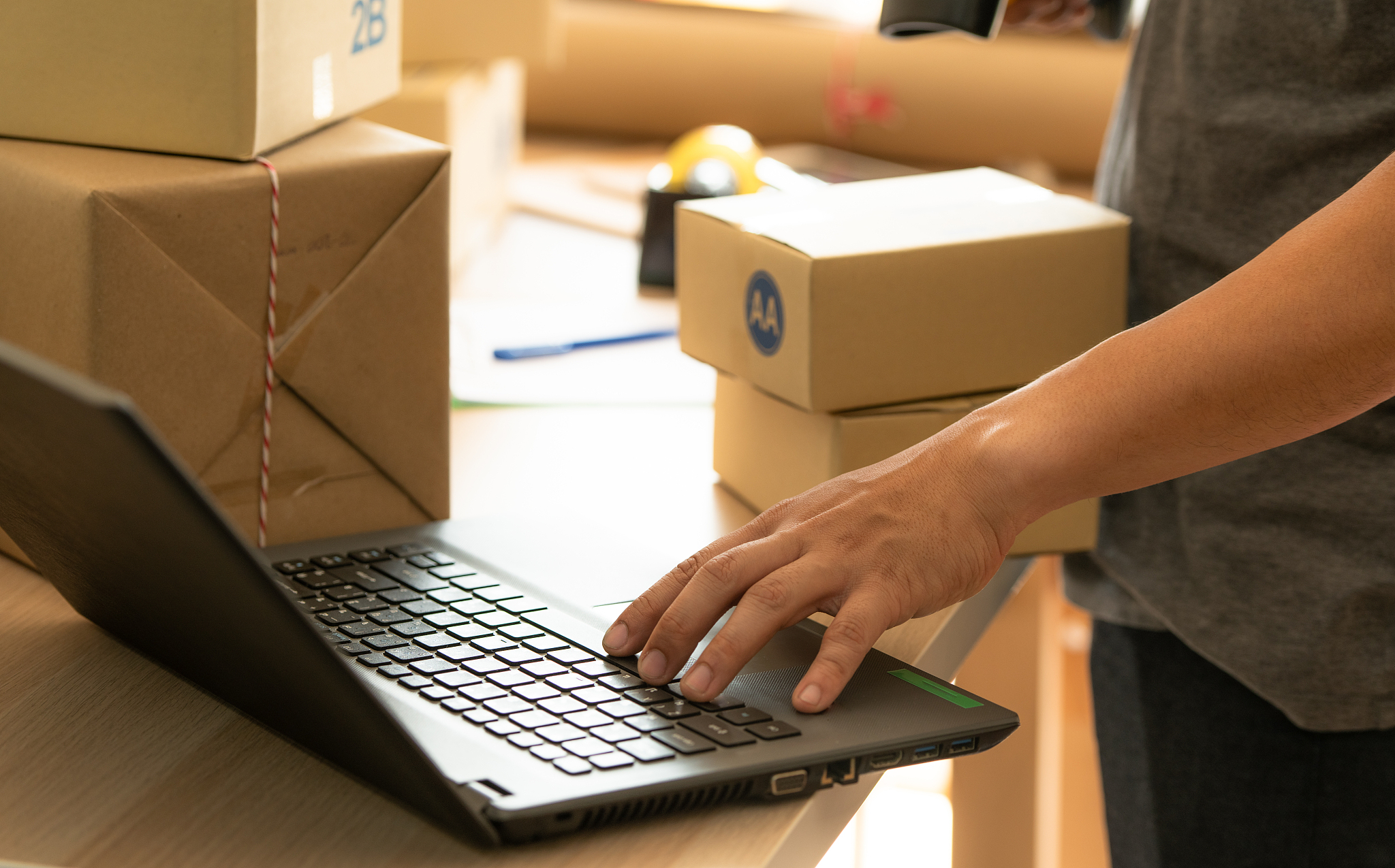 电子商务专业都学什么课程？