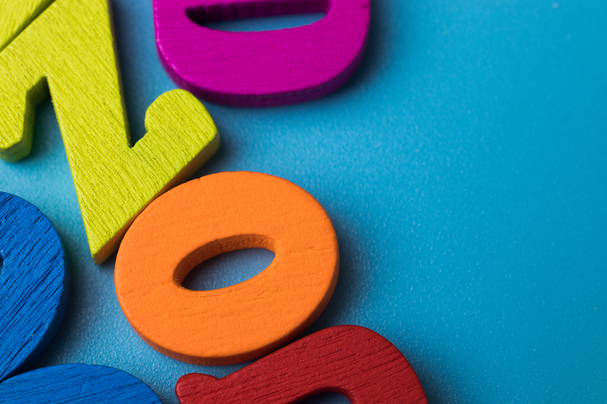 《重访三中文化中的幼儿园》一书的核心理论要求内容三百字列出小标题