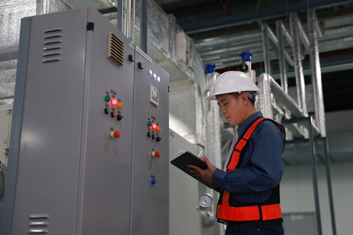 采油维修电工重要性1000字