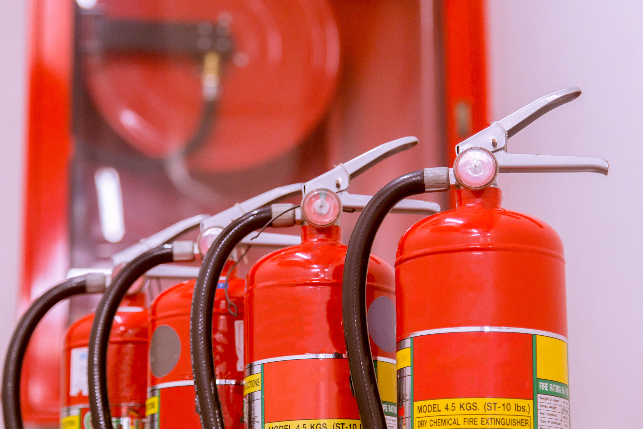 导弹发射井消防安全：设备与设施